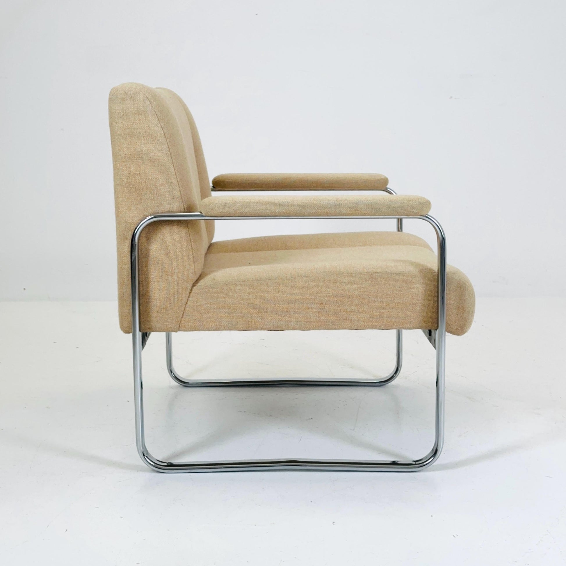 Mid-Century Modern Armchair by RH Design, Bauhaus design beige fabric Italy 1980s