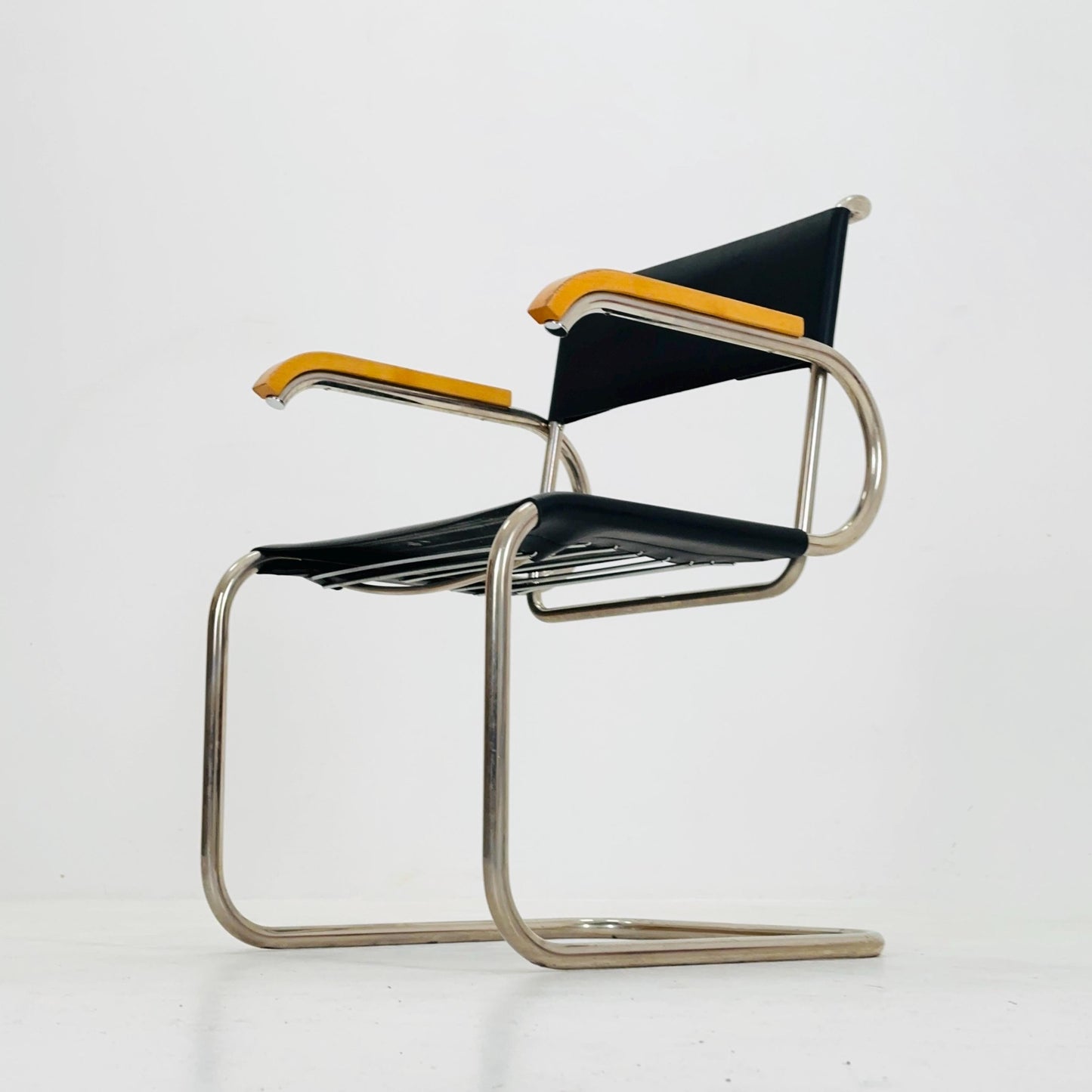 1 of 2 Mid century Cantilever D40 armchair for Marcel Breuer By Tecta Germany 1980s