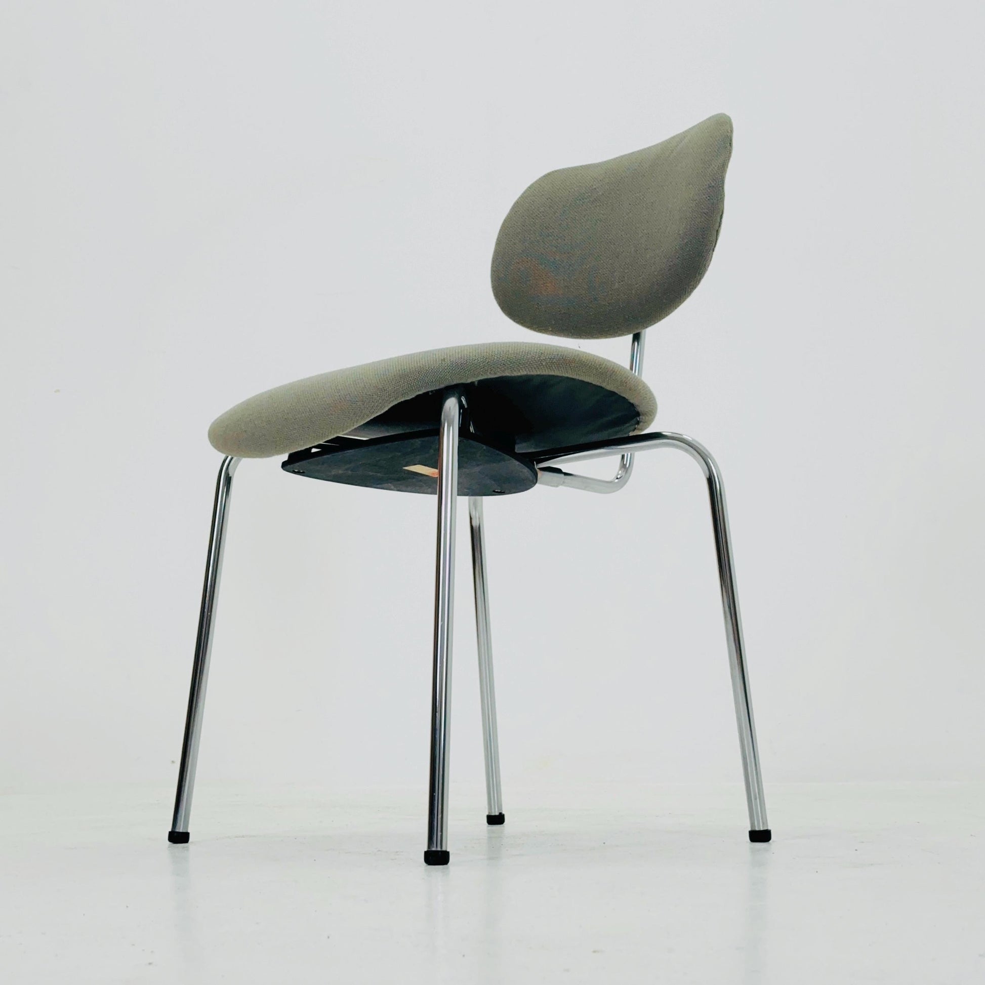 Mid century Austrian chair model SE 68 by Egon Eiermann for Wilde & Spieth 1990s
