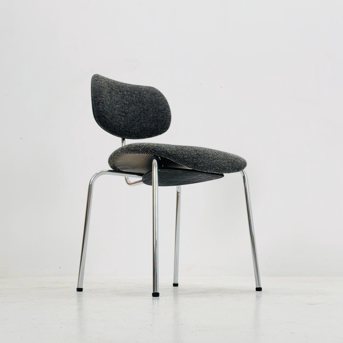 Mid century Austrian chair model SE 68 by Egon Eiermann for Wilde & Spieth 1990s