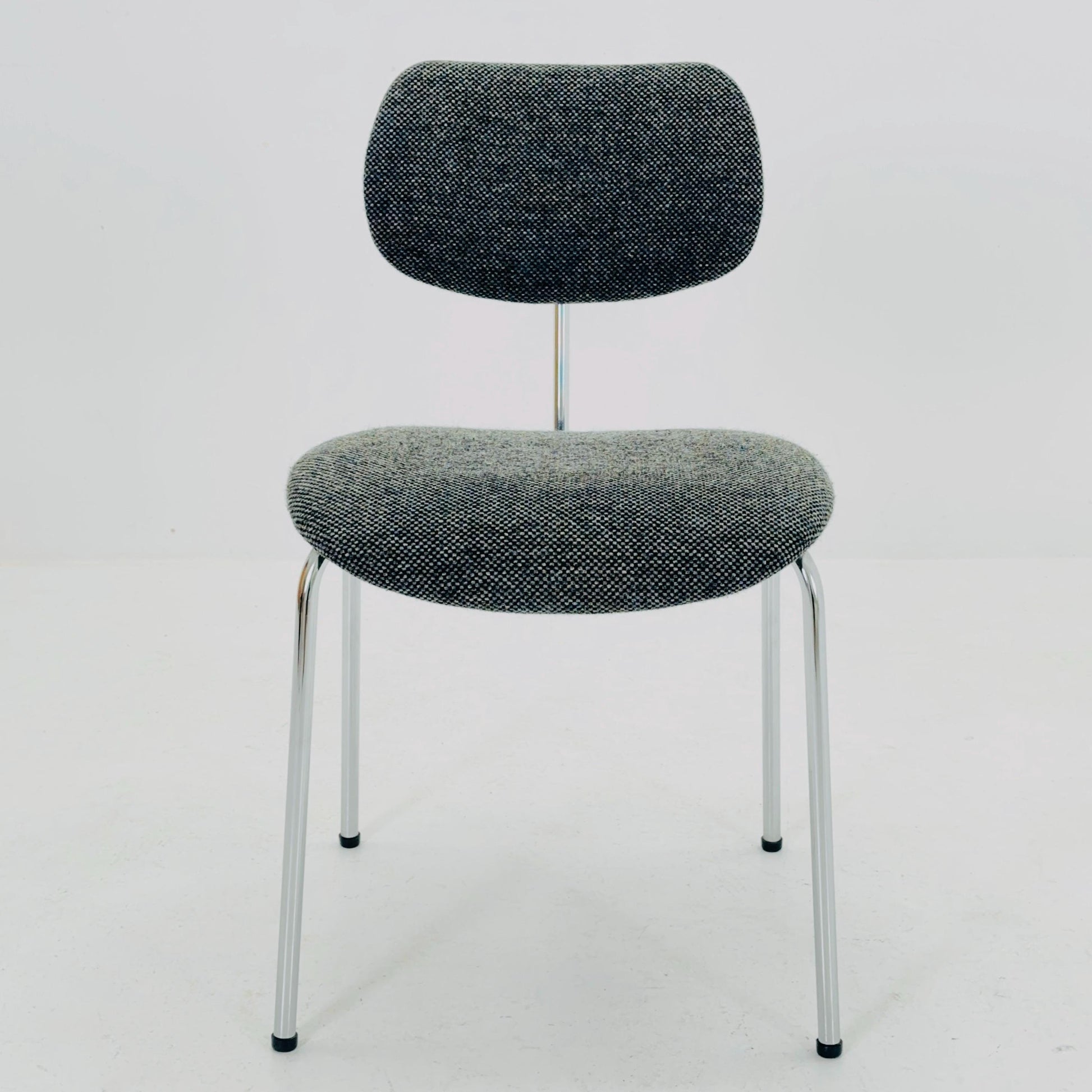 Mid century Austrian chair model SE 68 by Egon Eiermann for Wilde & Spieth 1990s