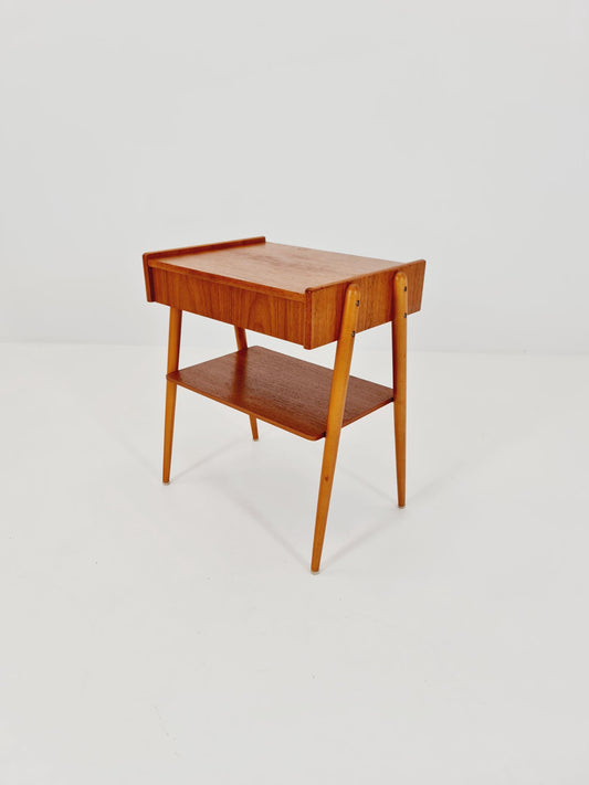 Midcentury Carlstrom & Co teak vintage side table/ bedside table/ night stand, 1960s