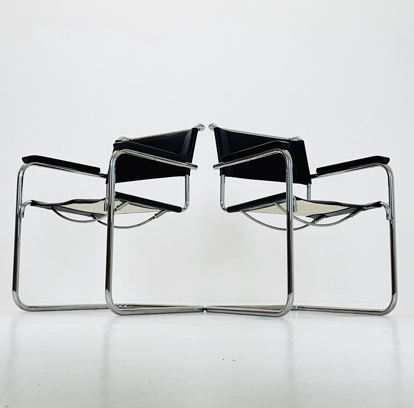 Set of 6 Bauhaus black leather iconic armchairs by mart Stam for Thonet 1980s