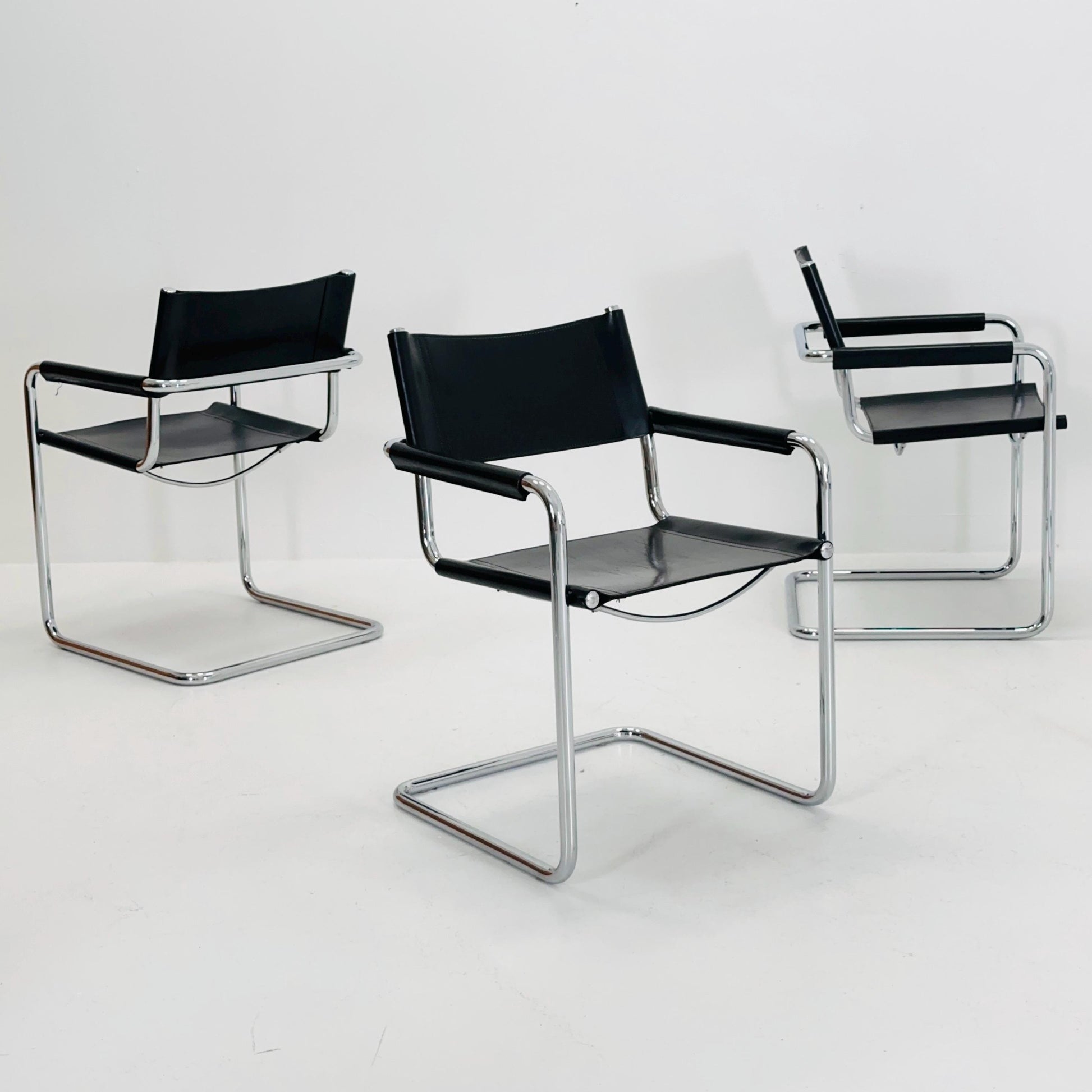 Set of 4 Mid century B34 Matteo Grassi Mg5 black leather cantilever chairs by Mart Stam italy 1980s