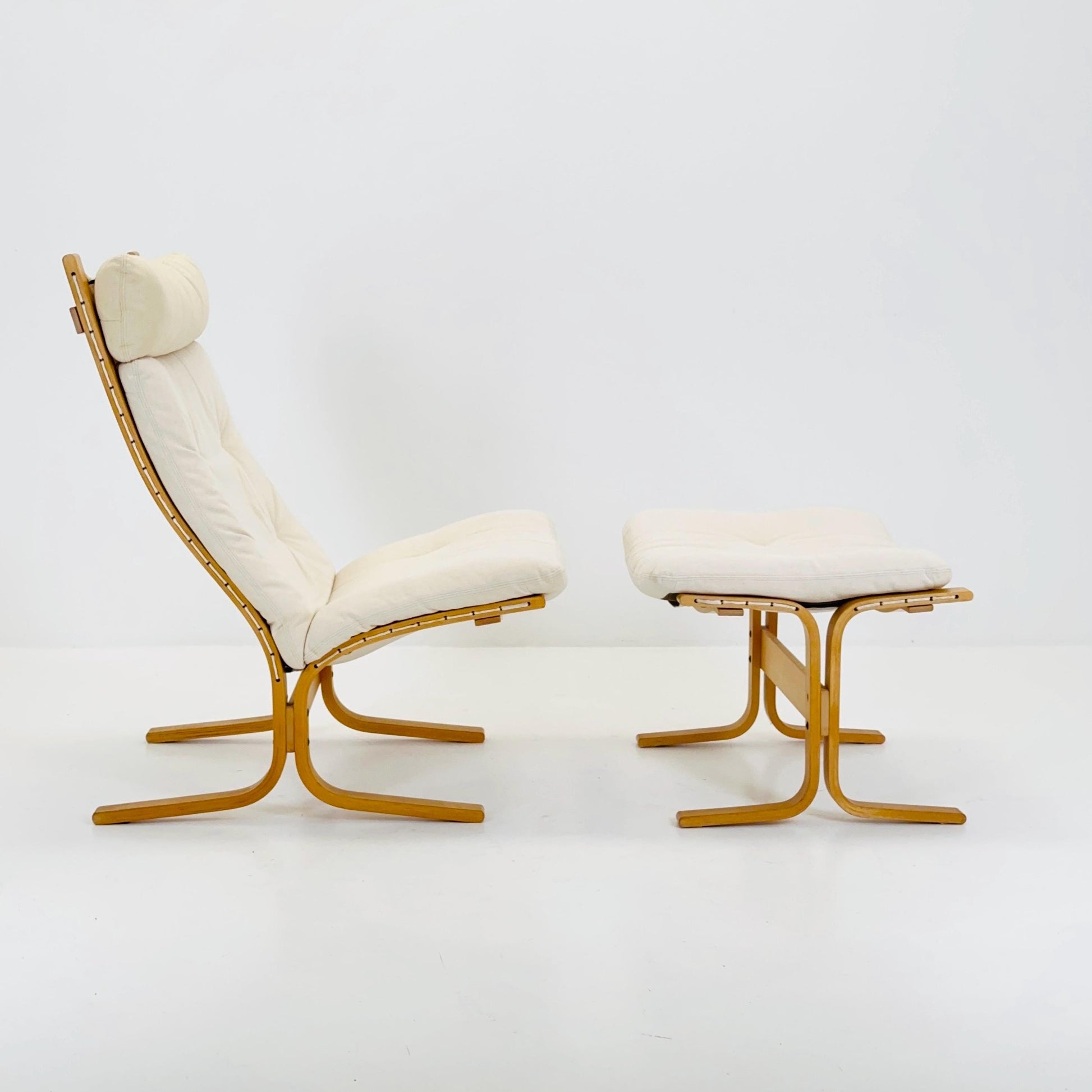 set of 2 Mid century rare cotton armchair “Siesta” and ottoman by Ingmar Relling, Westnofa Furniture, Norway. 1990s