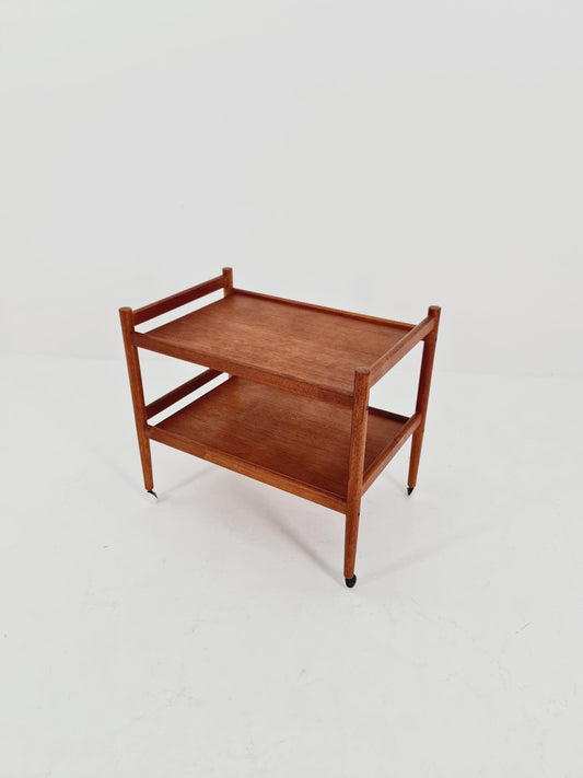 Vintage tee trolley teak table/ coffee table danish design bar carts from the 1960s