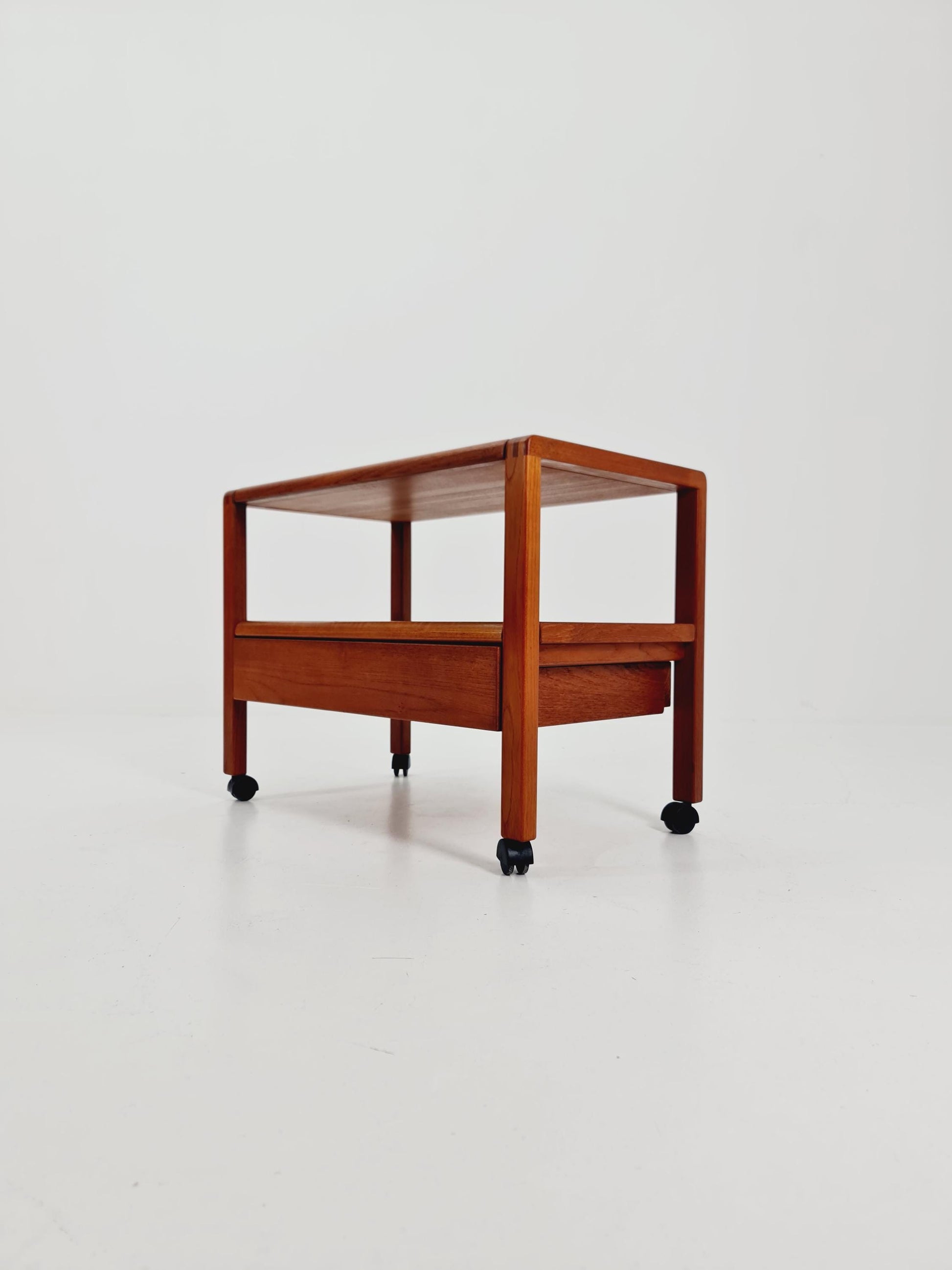 Vintage mid century danish trolley in solid teak/ bar cart By Salling Stolefabrik, 1960s
