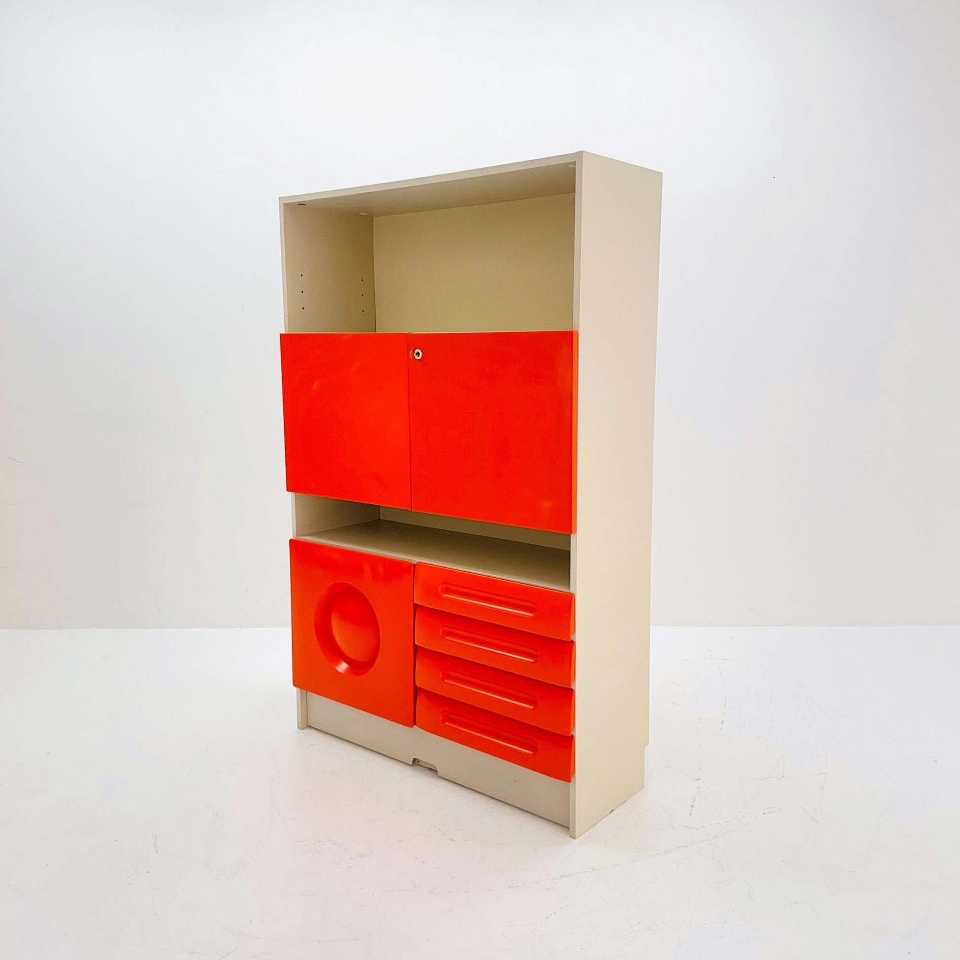 Space age rare cupboard by Gwinner Germany 1970s