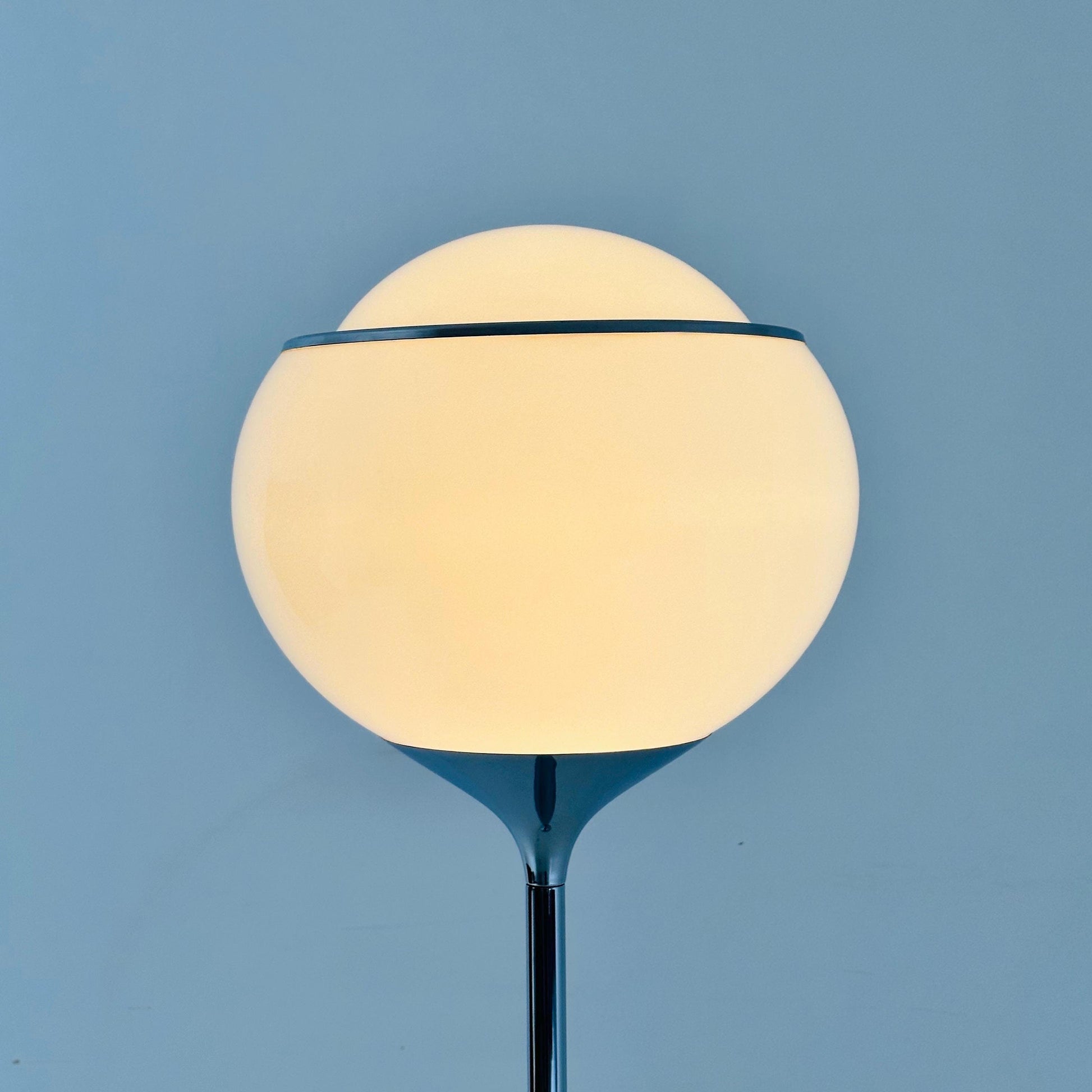 Mid century Bud Grande Floor Lamp by Studio 6G by Luigi Massoni for Guzzini, 1968