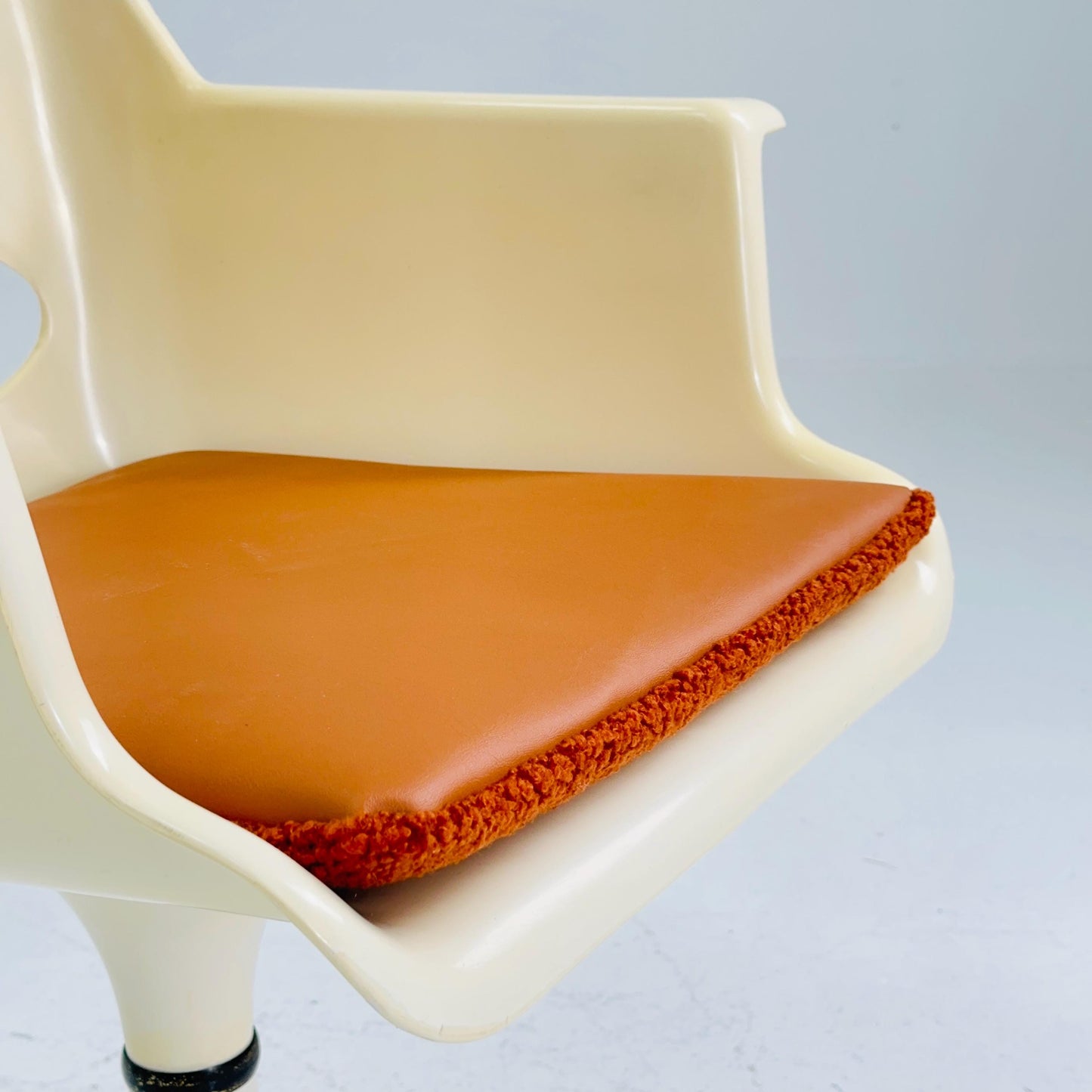 set of 4 Space-age Tulip dining revolving armchairs by Kurz, Germany 1970s