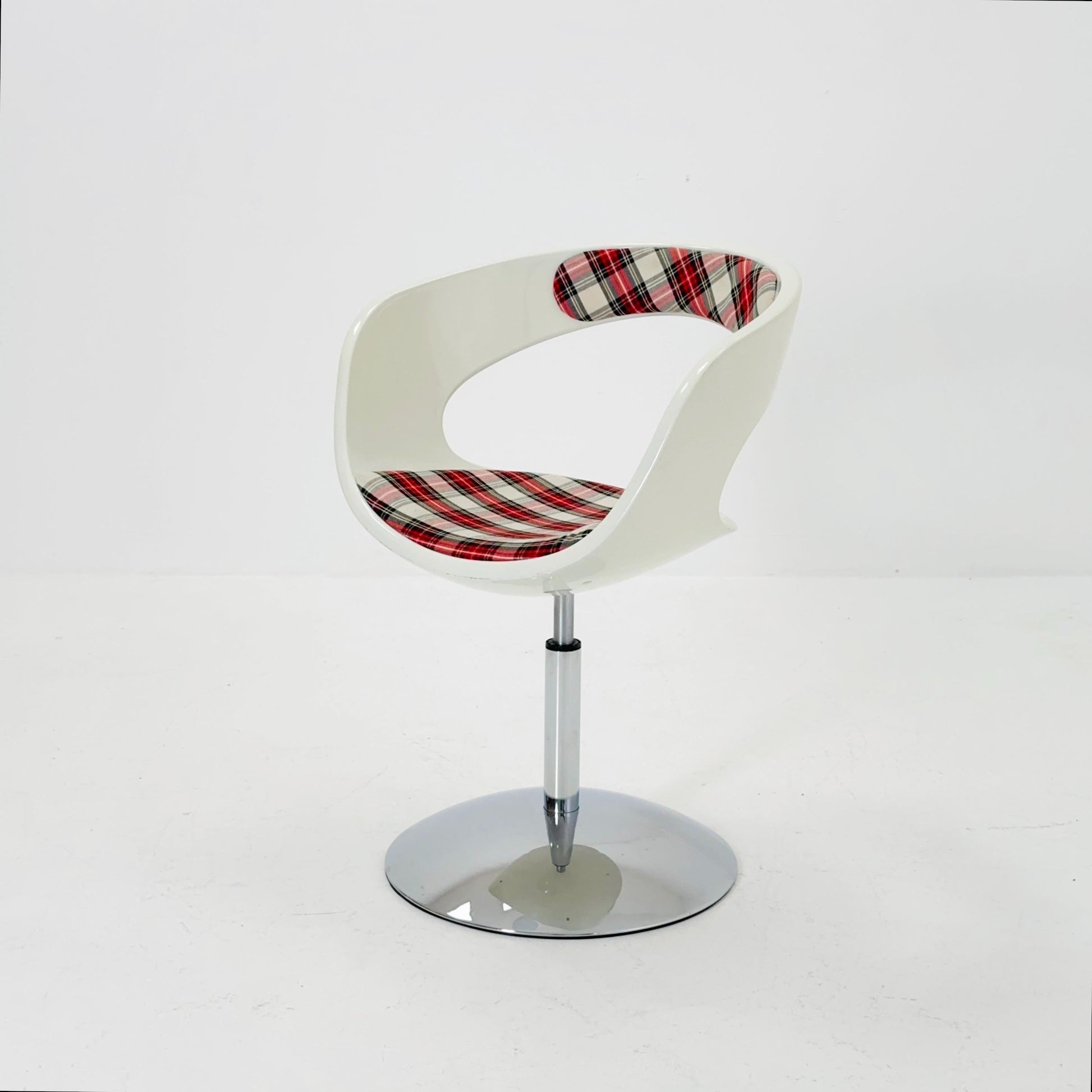 Mid century Spaceage swivel desk chair by Kare design Germany 1990s