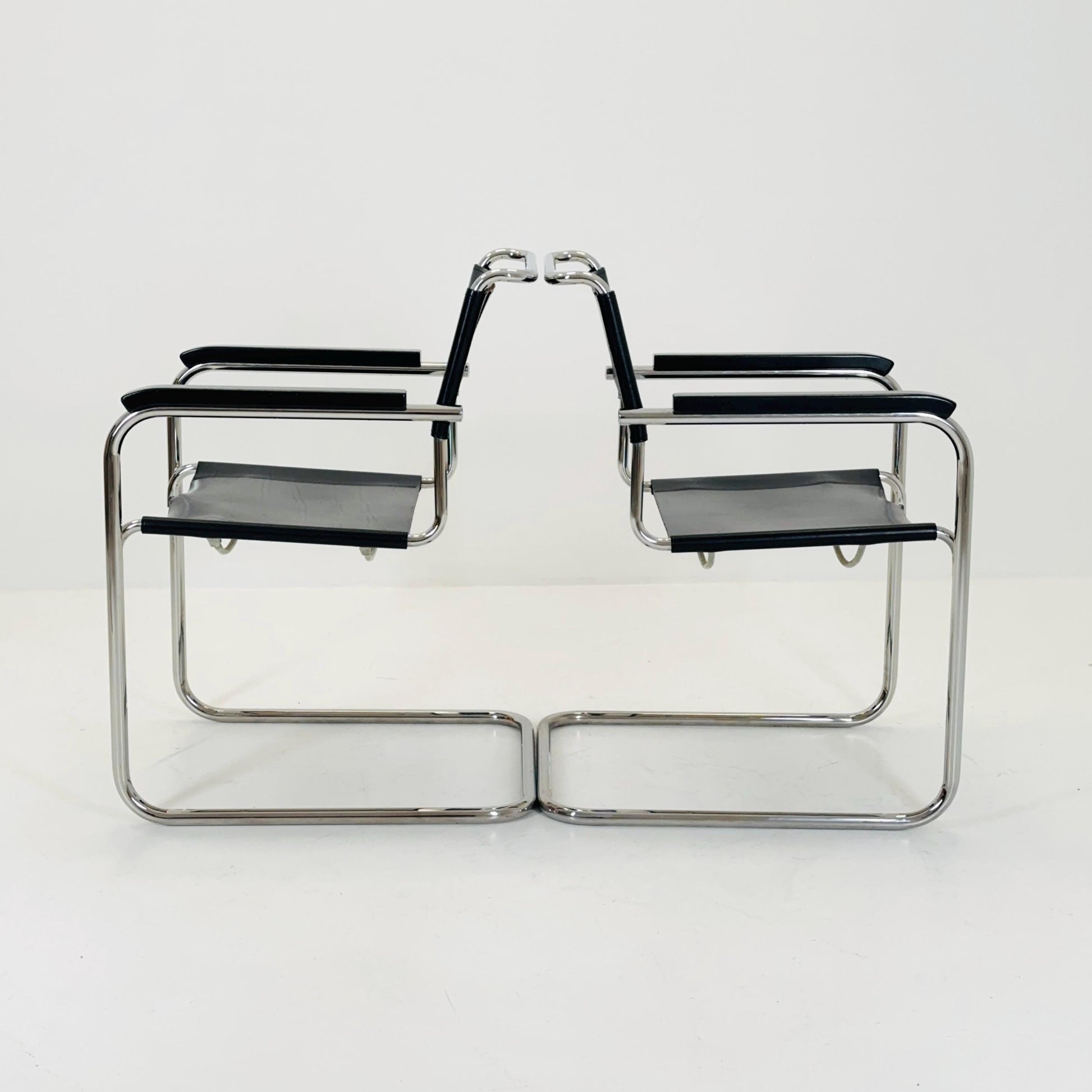 Set of 2 Bauhaus black leather iconic armchairs by mart Stam for Thonet 1980s