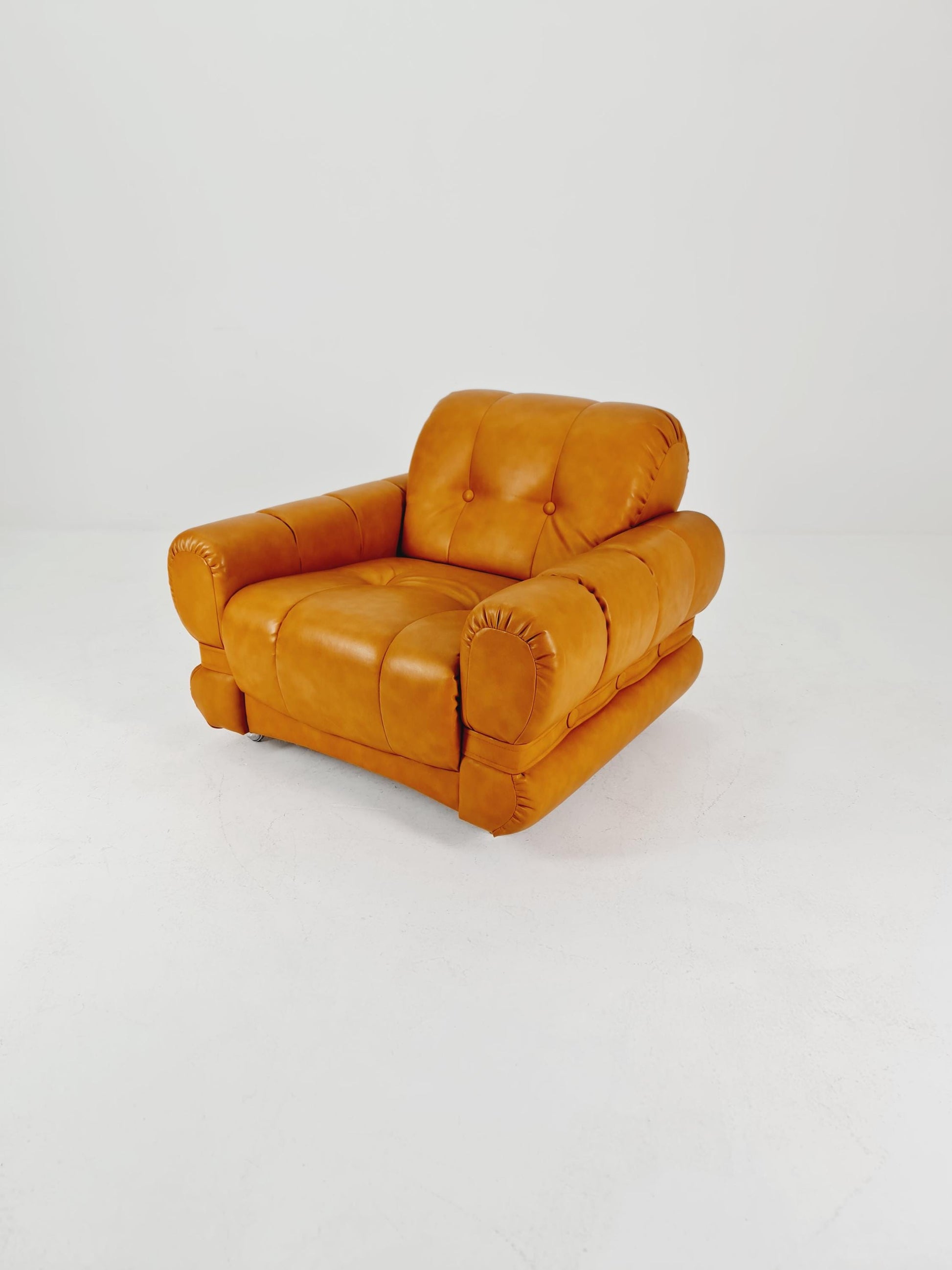 Italian space age singel lounge cognac-colored on wheels , 1970s