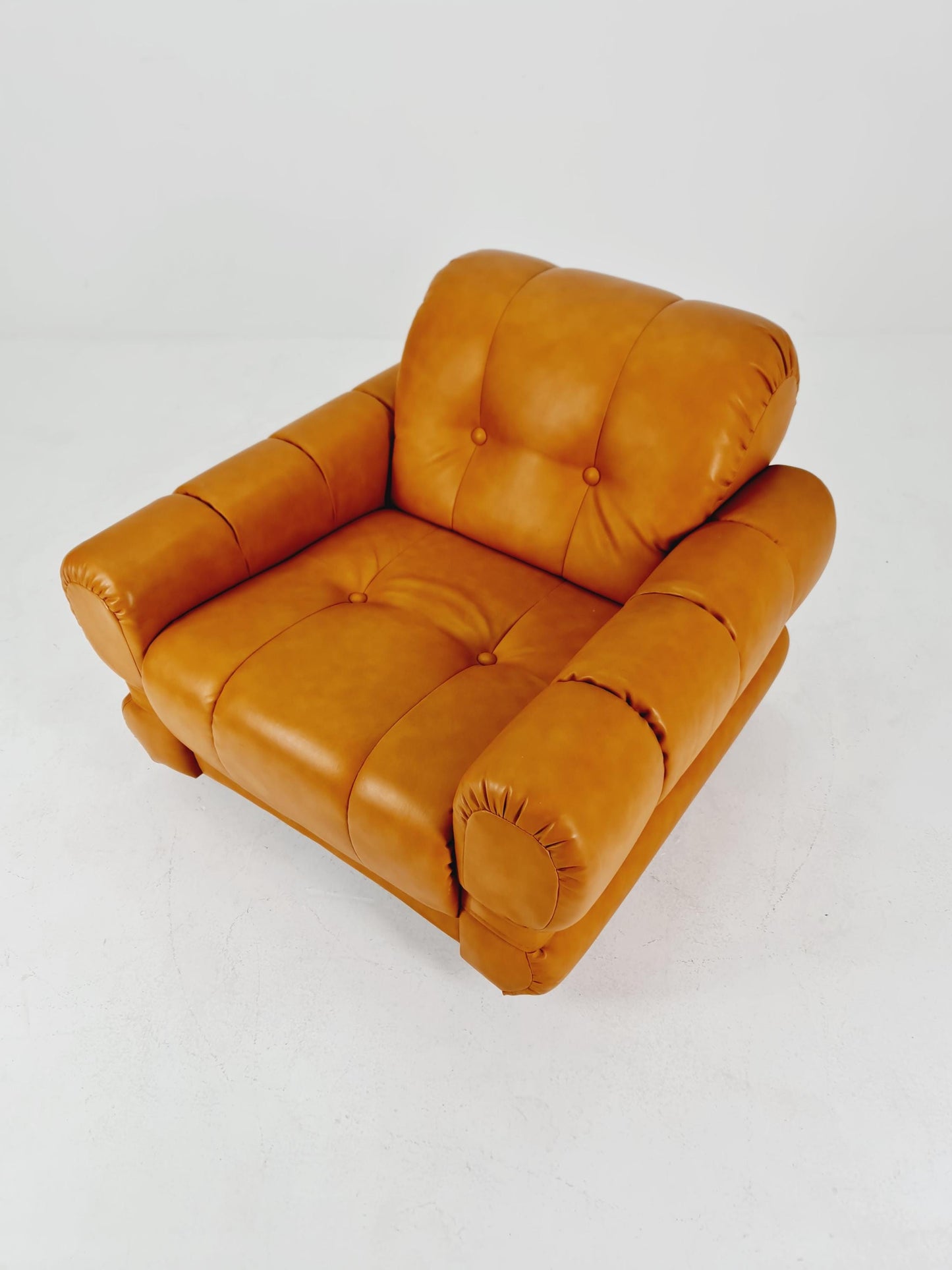 Italian space age singel lounge cognac-colored on wheels , 1970s