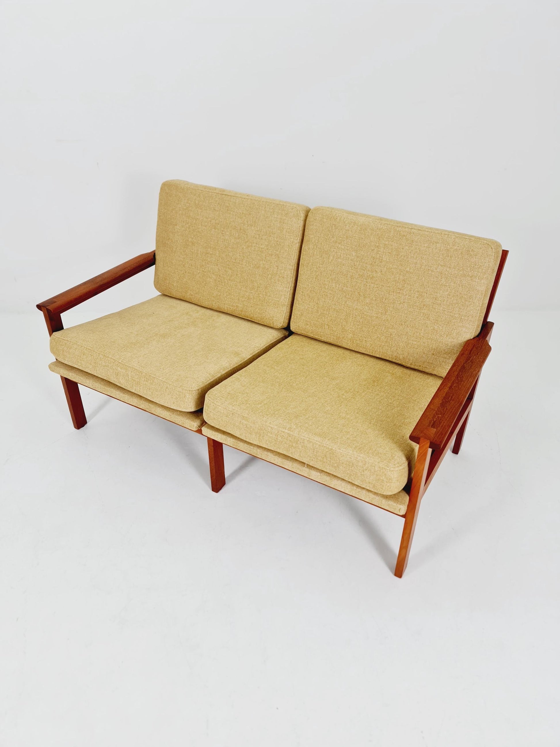 Mid century teak 2-Seater Sofa by IIIum Wikkelso for N.Eilersen , 1960s