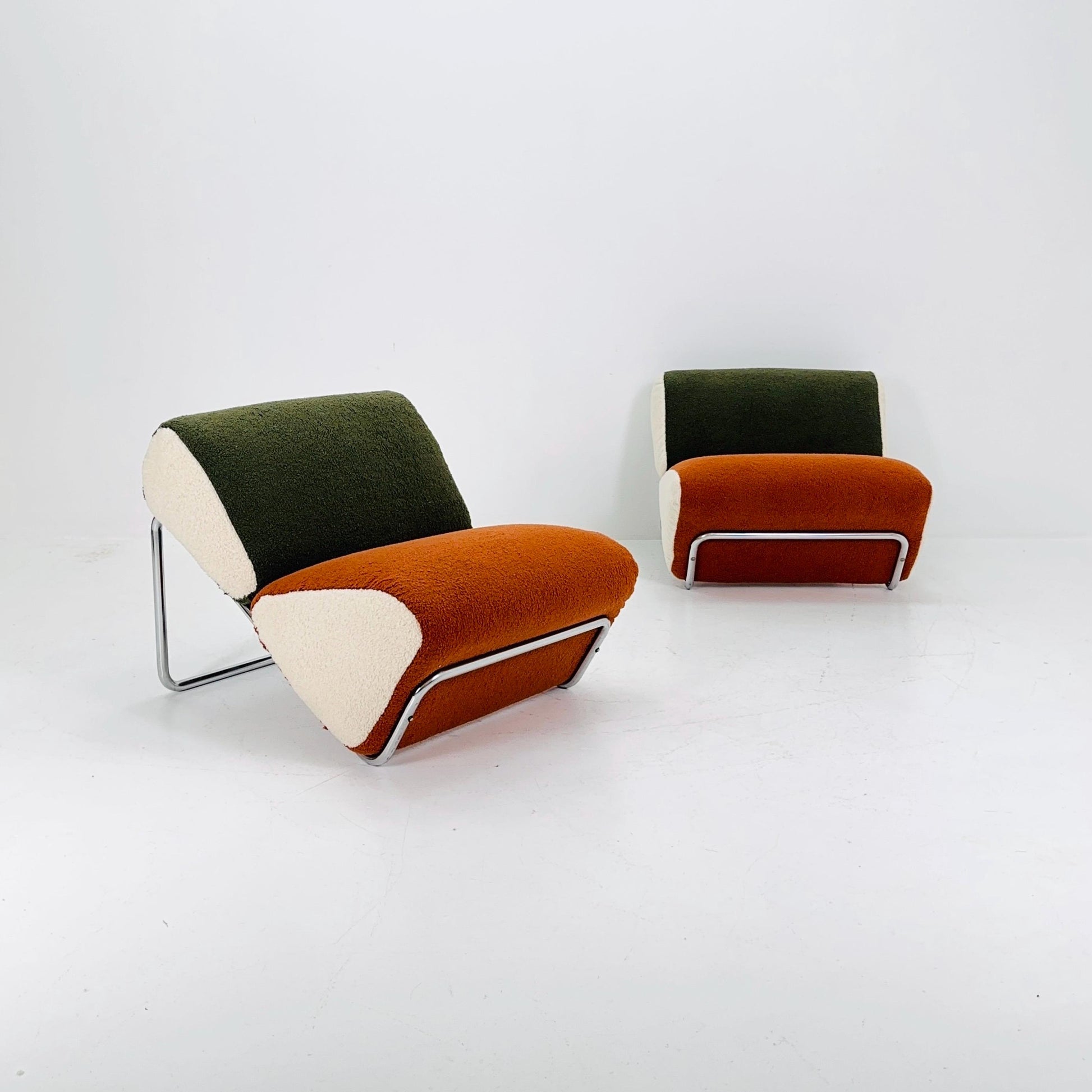Set of 2 Mid century lounge chairs by Peter Brown for TH Brown 1980s