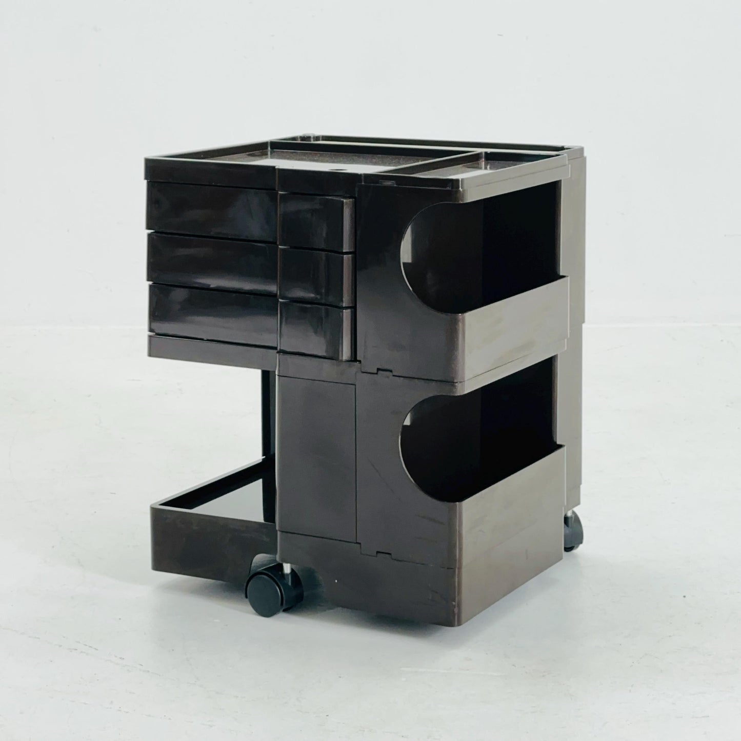 Space Age brown Boby storage trolley by Joe Colombo for Bieffeplast Italy 1970s