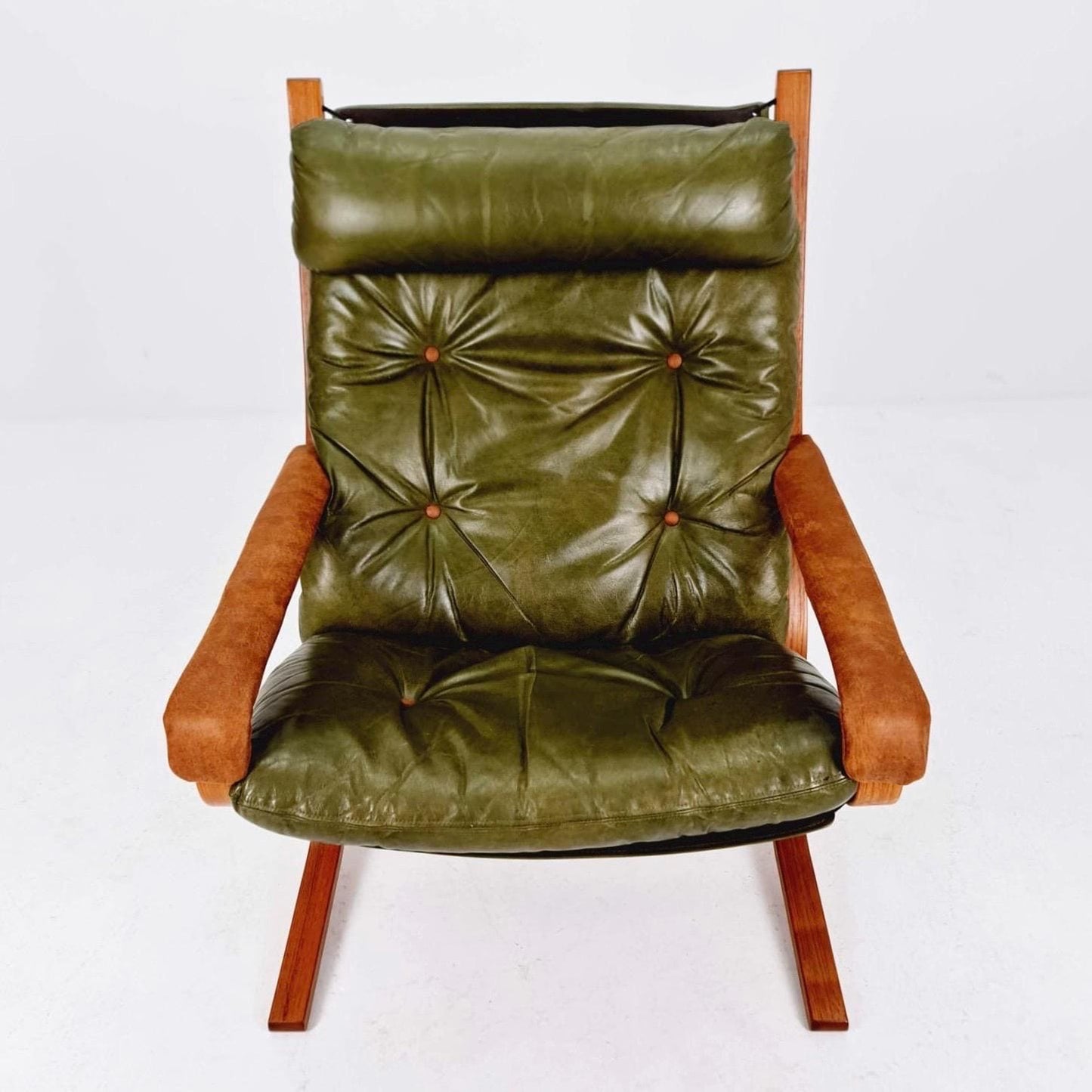 Mid century Ingmar Relling Danish Modern Siesta olive green leather Chair with High Back and Armrests from Westnofa Norway 1960s
