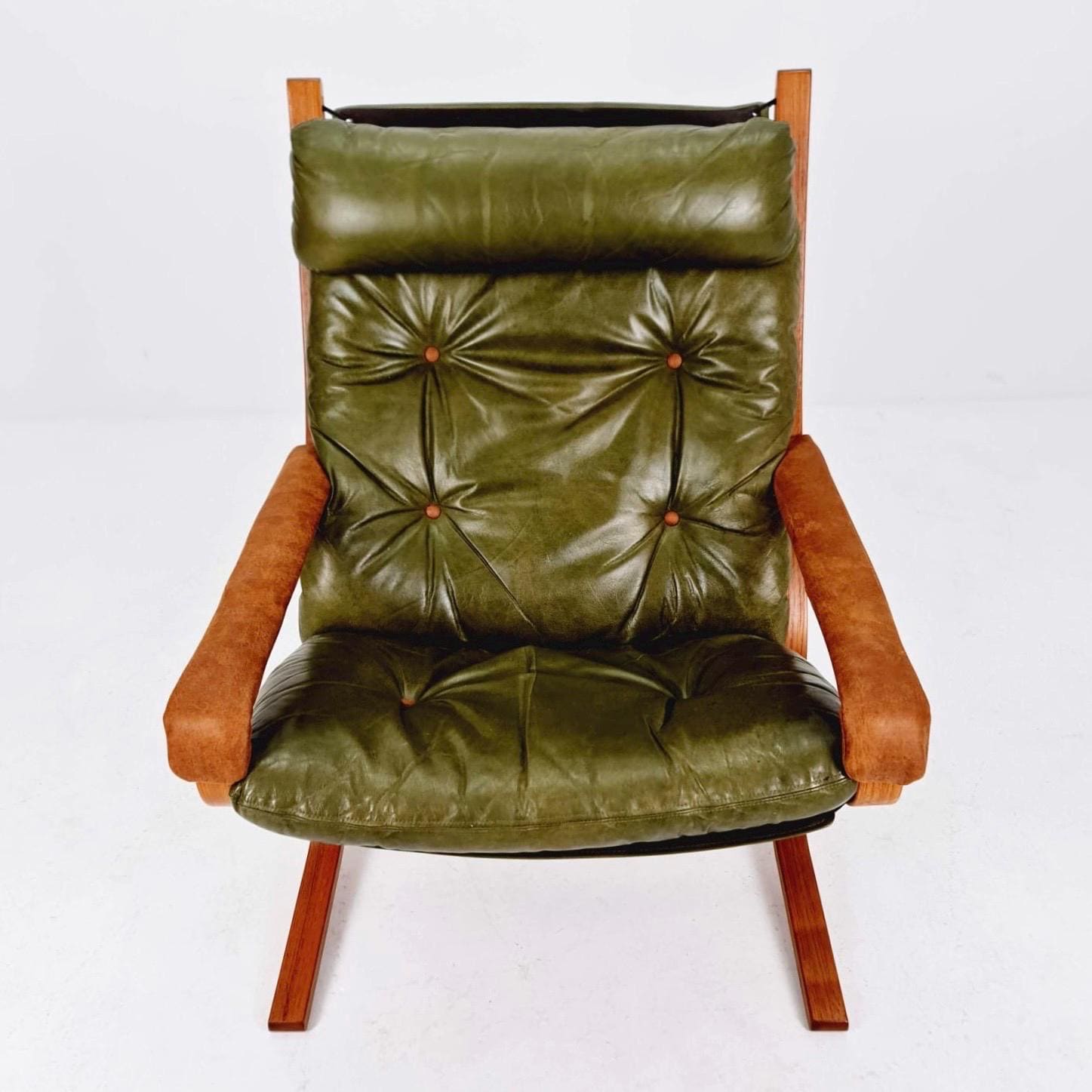Mid century Ingmar Relling Danish Modern Siesta olive green leather Chair with High Back and Armrests from Westnofa Norway 1960s