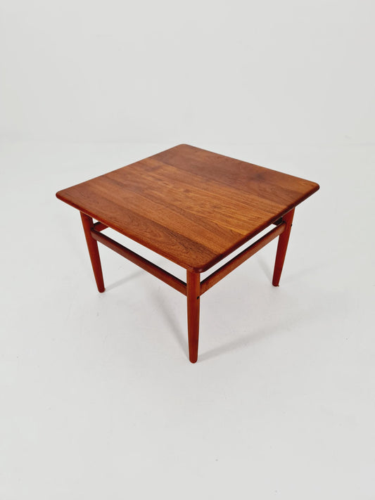 Danish Teak Coffee Table by Grete Jalk for Glostrup Møbelfabrik, 1960s