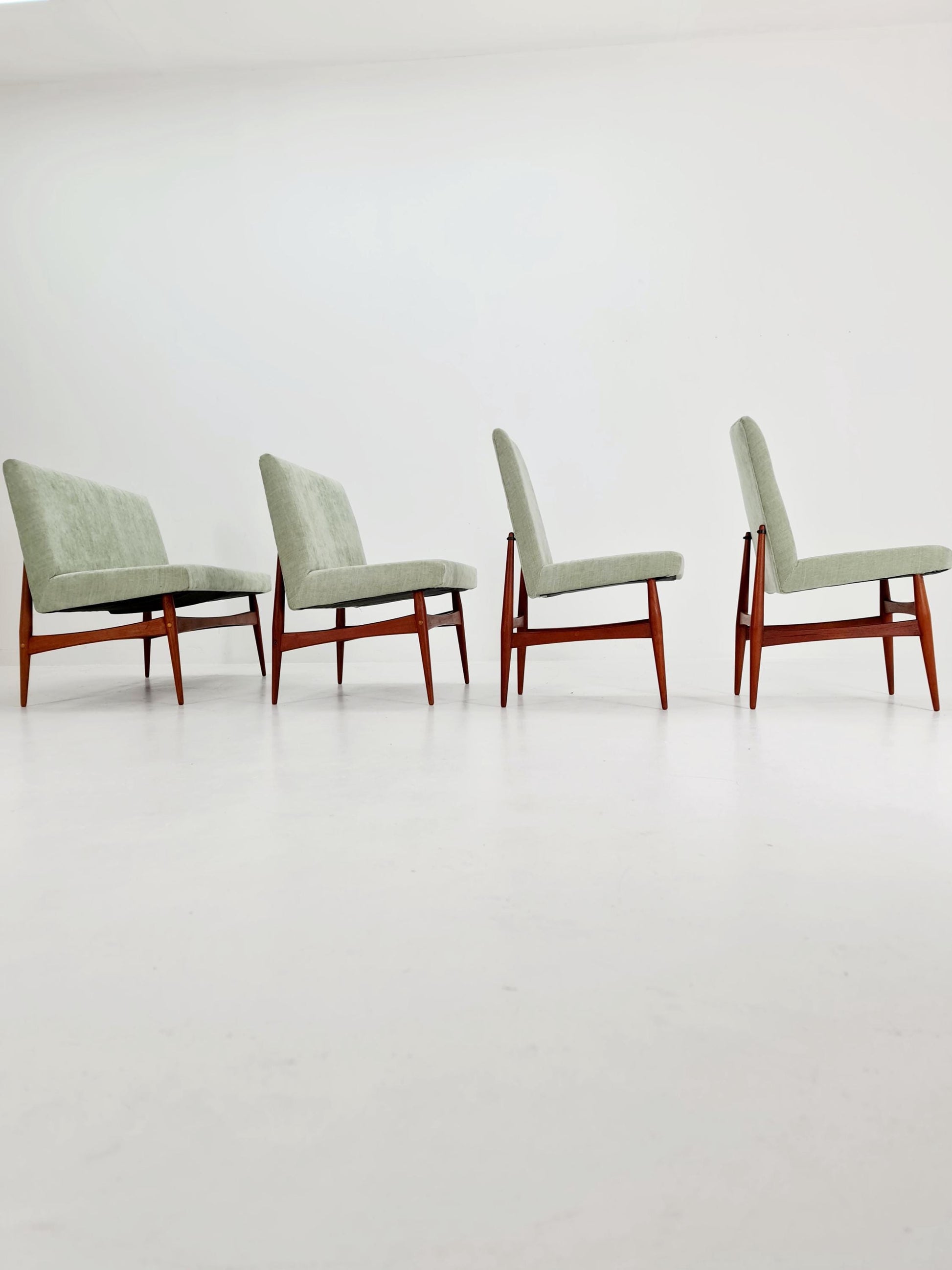 Mid-Century Modern Teak dining / Lounge Set, 1960s, Newly Upholstered, Rare Find!