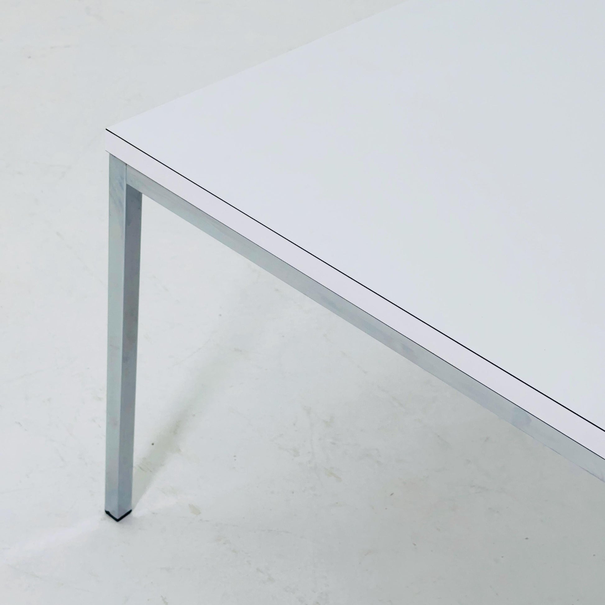 Mid century white coffee Table from Läsko Studioform International, 1980s German