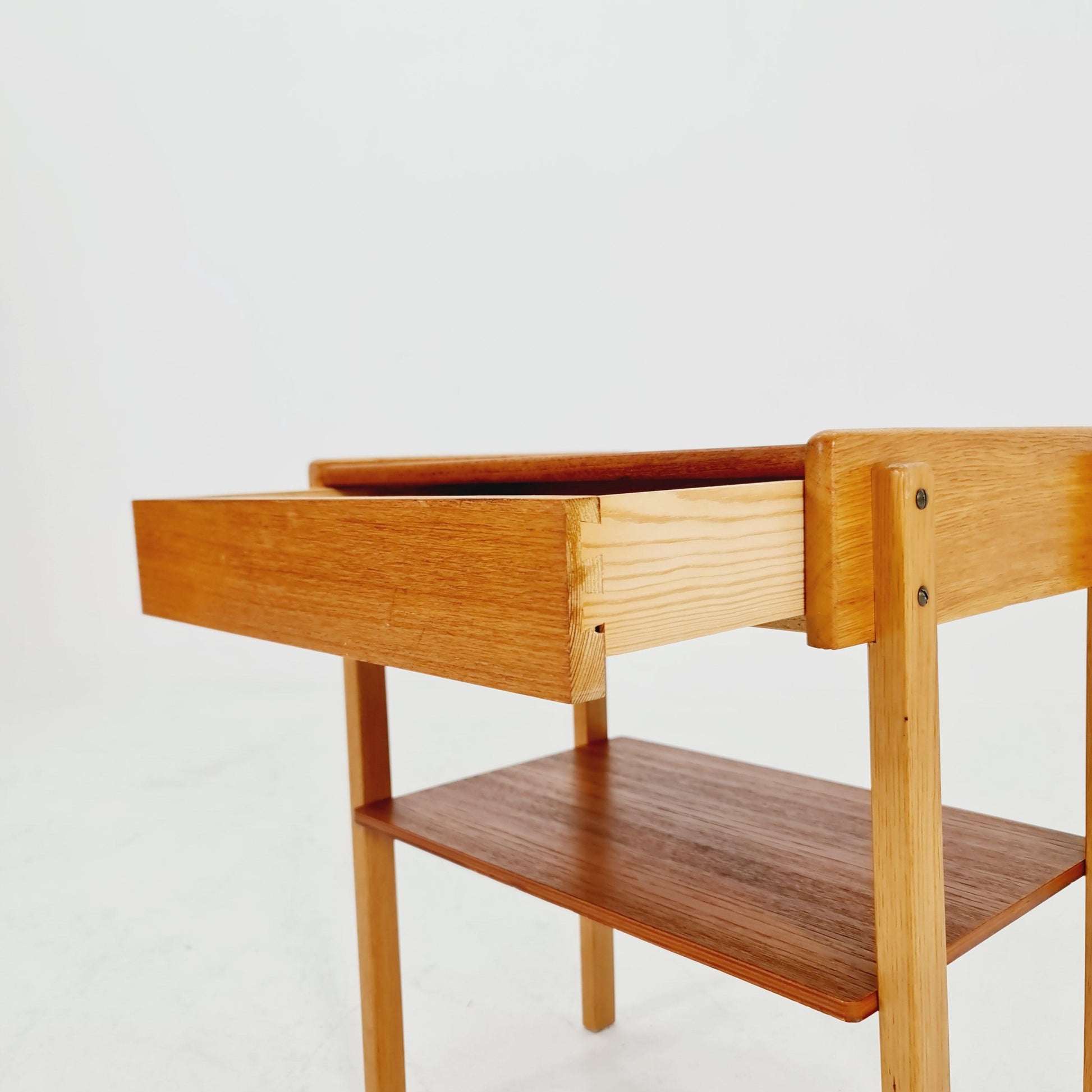 Midcentury Carlstrom & Co teak - Oak vintage side table/ bedside table/ night stand, 1960s