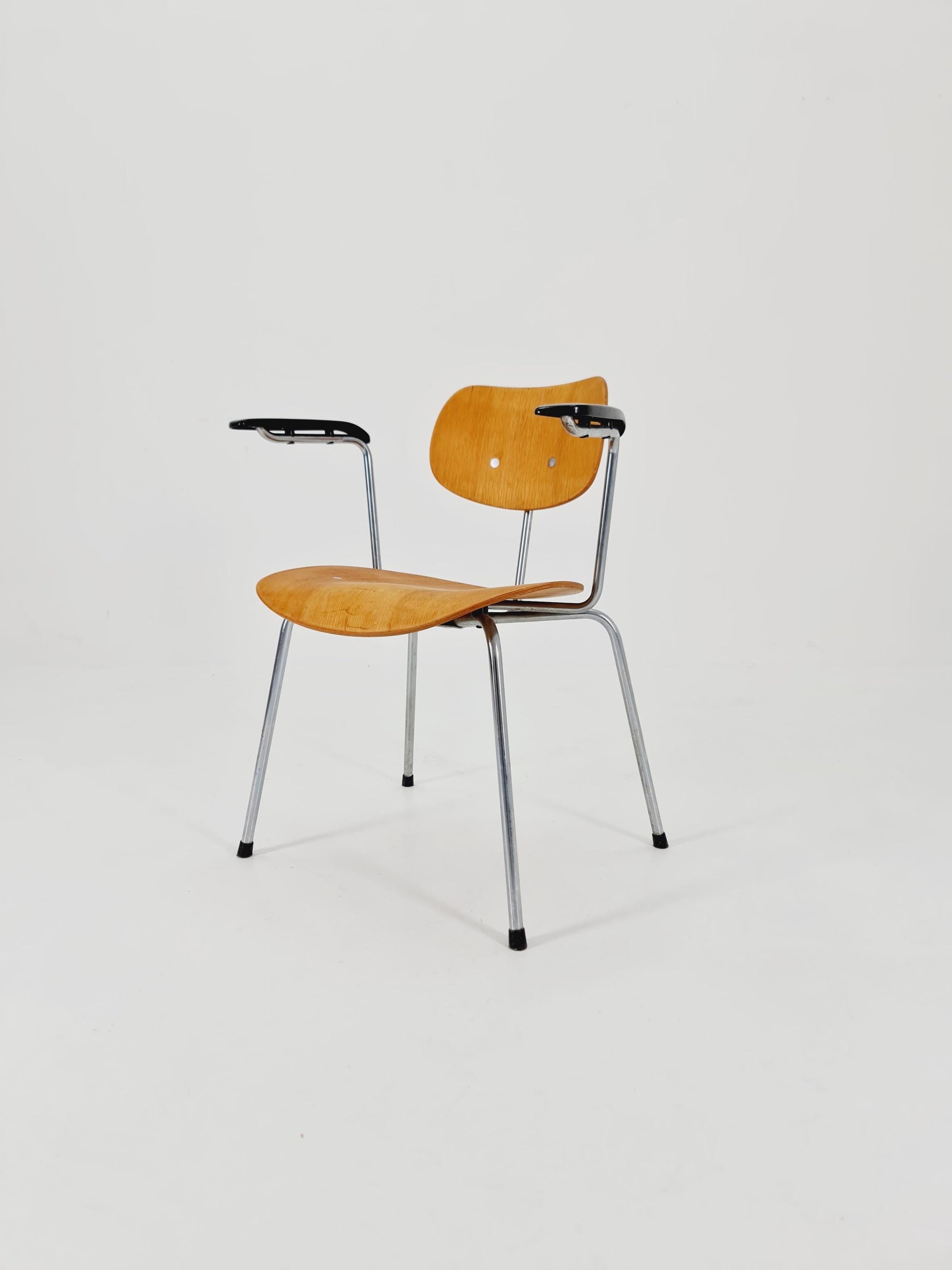 Bauhaus armchair model SE 68 by Egon Eiermann for Wilde & Spieth 1960s