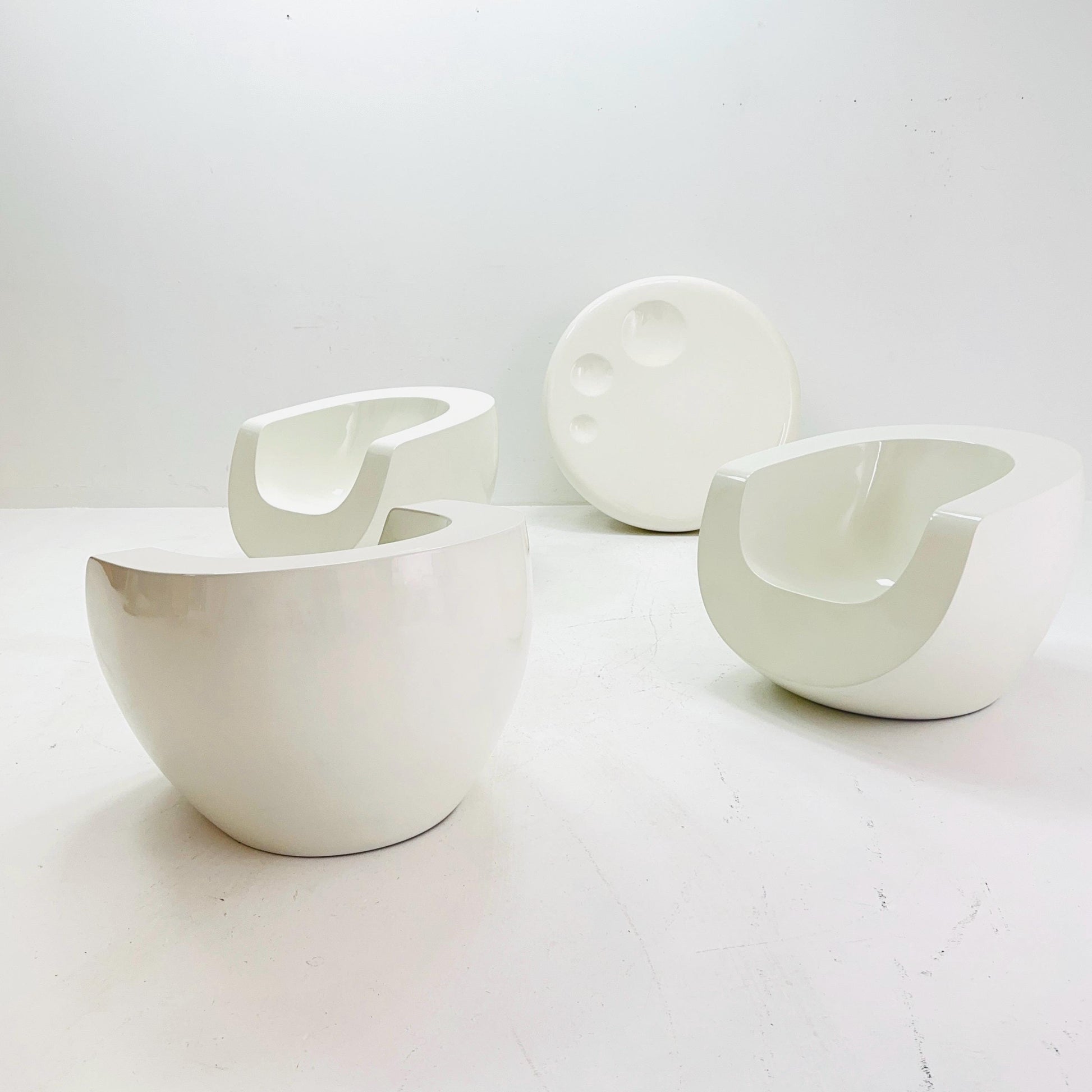 Set of 3 “Moon” Armchairs & Matching Table by Mike To for Infiniture, 1980s