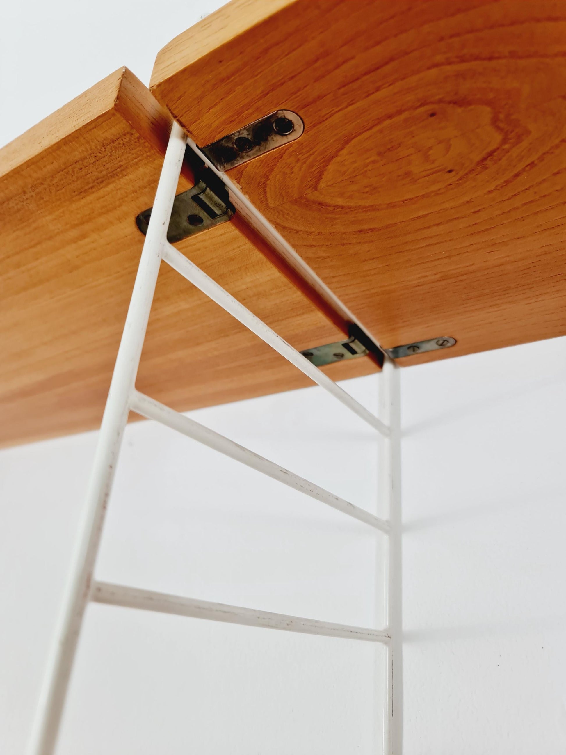 Original MCM Ash shelving system - consists of Black lacquered metal ladders, from string Stockholm 1960s