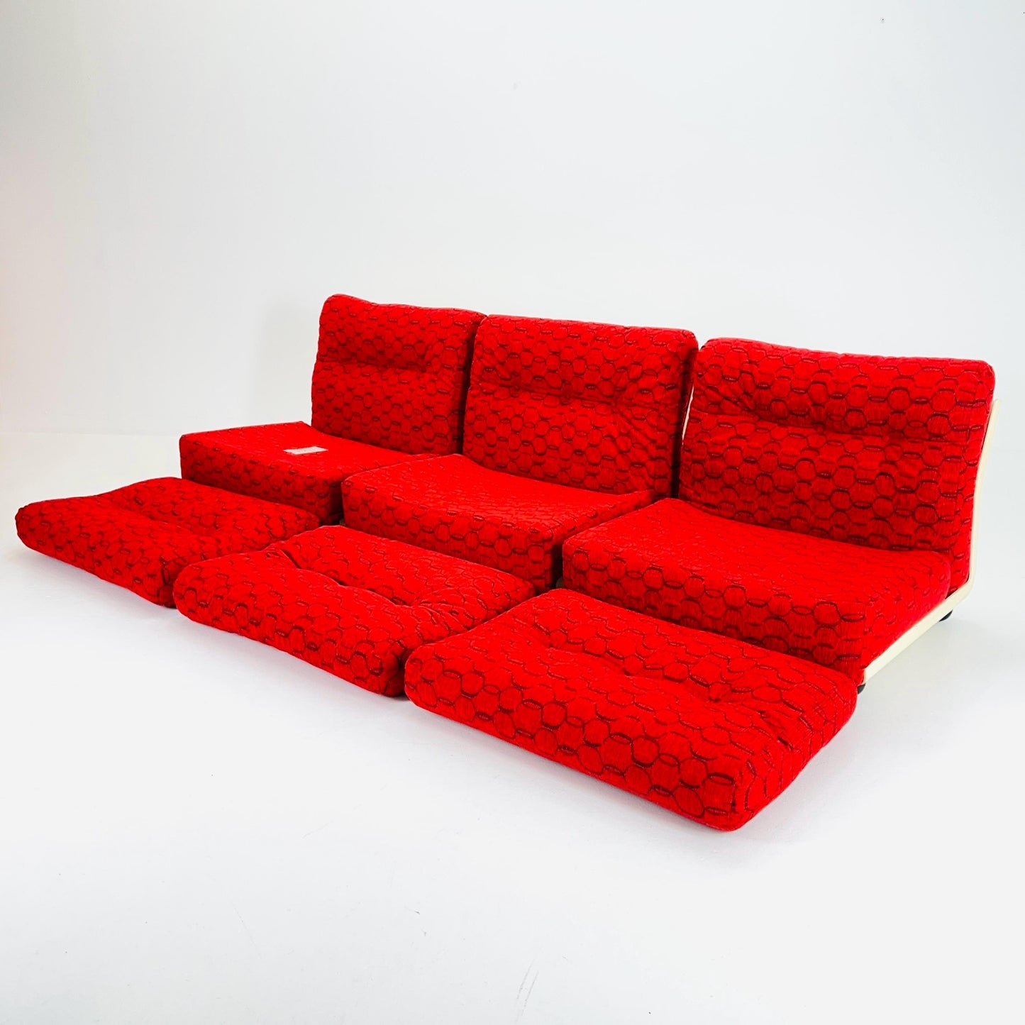 Set of 2 Mid century Mario Bellini “Amanta” Modular Sofa for C&B Italia, New Upholstery, 1970s Italy