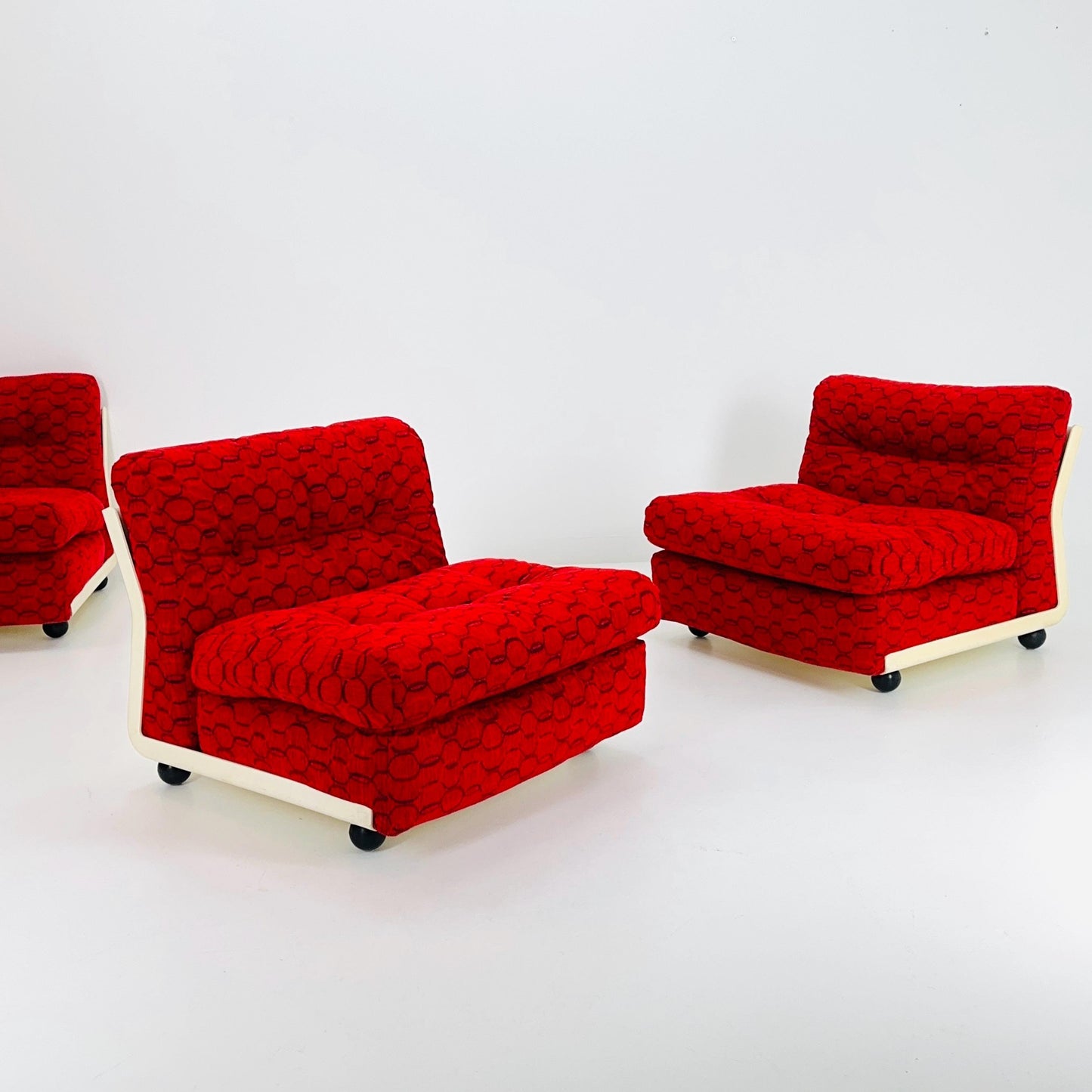 Set of 3 Mid century Mario Bellini “Amanta” Modular Sofa for C&B Italia, New Upholstery, 1970s Italy