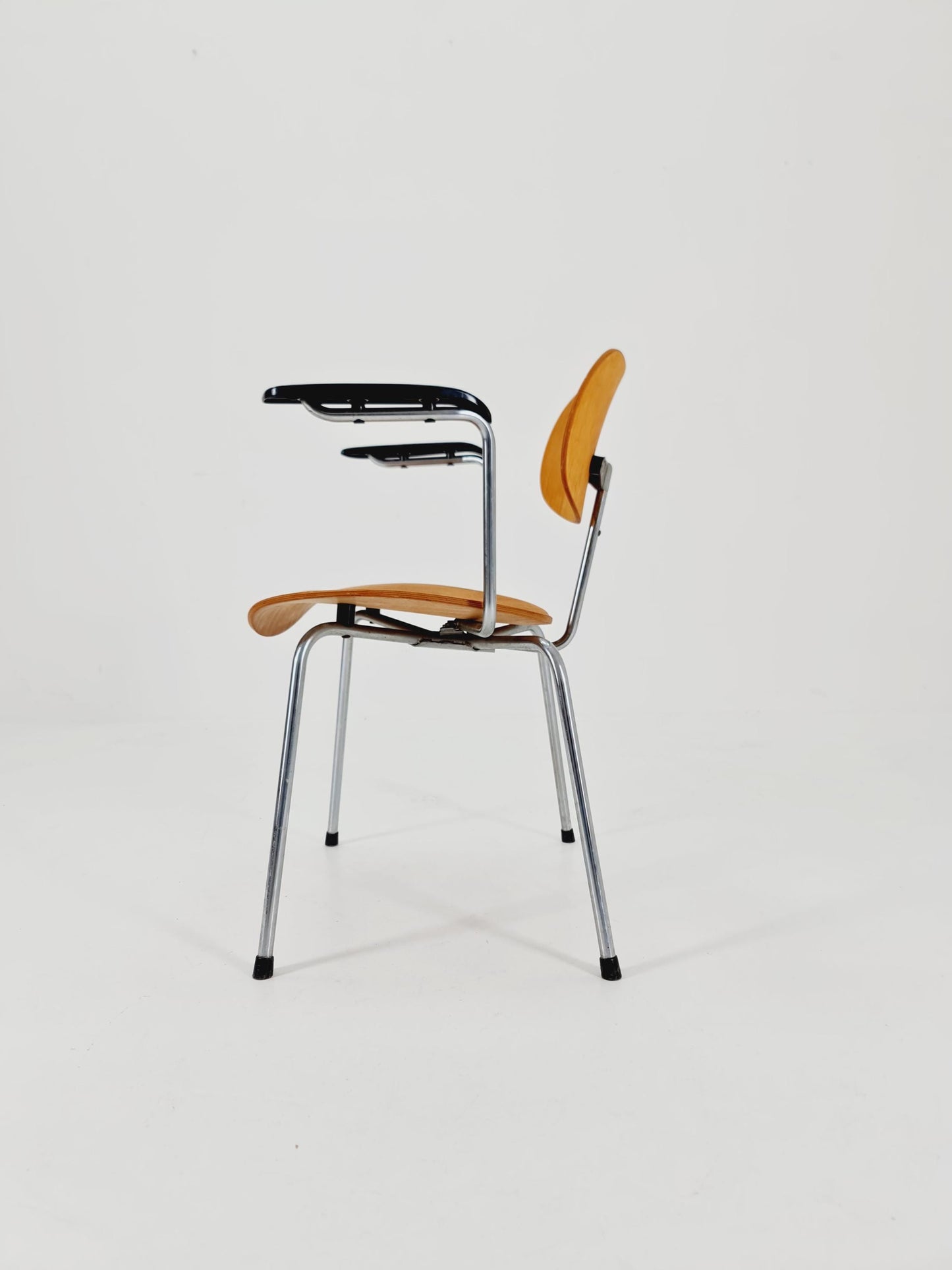 Bauhaus armchair model SE 68 by Egon Eiermann for Wilde & Spieth 1960s