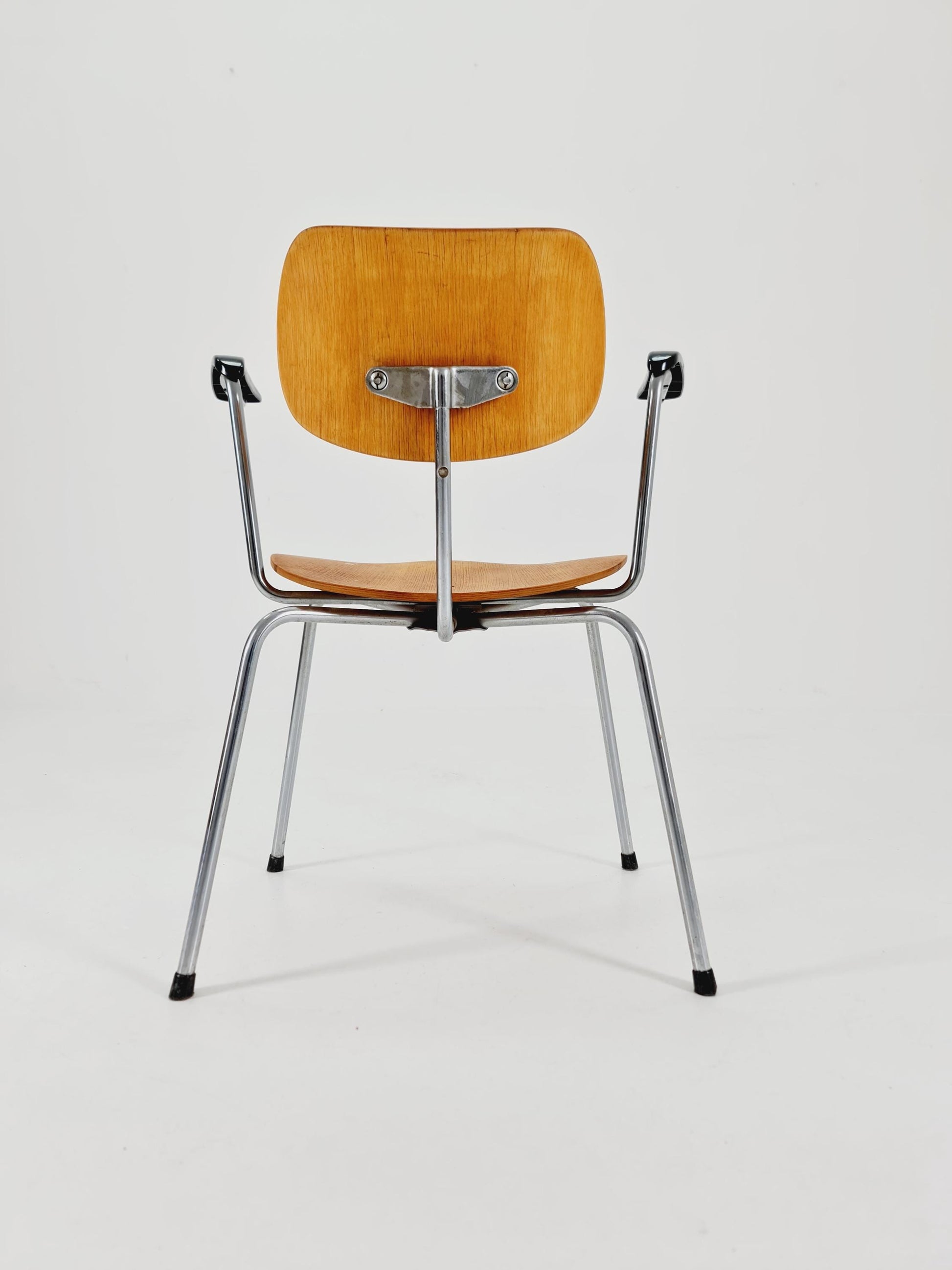 Bauhaus armchair model SE 68 by Egon Eiermann for Wilde & Spieth 1960s