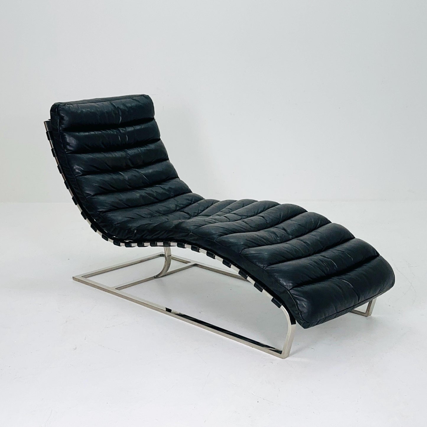 Mid Century Bauhaus style Lounge chair black leather and chrome, 1980s Italy