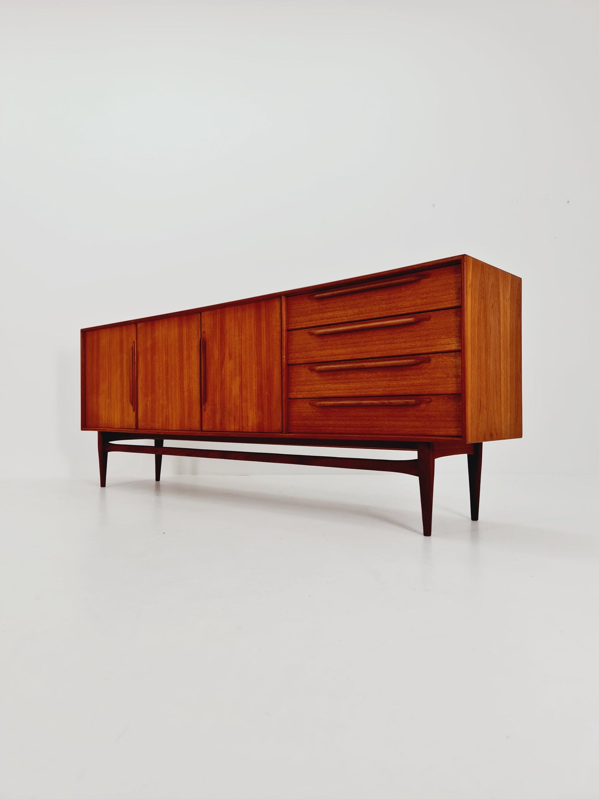 Mid-Century German vintage Sideboard by Heinrich Riestenpatt model RT 200 TYP , 1960s
