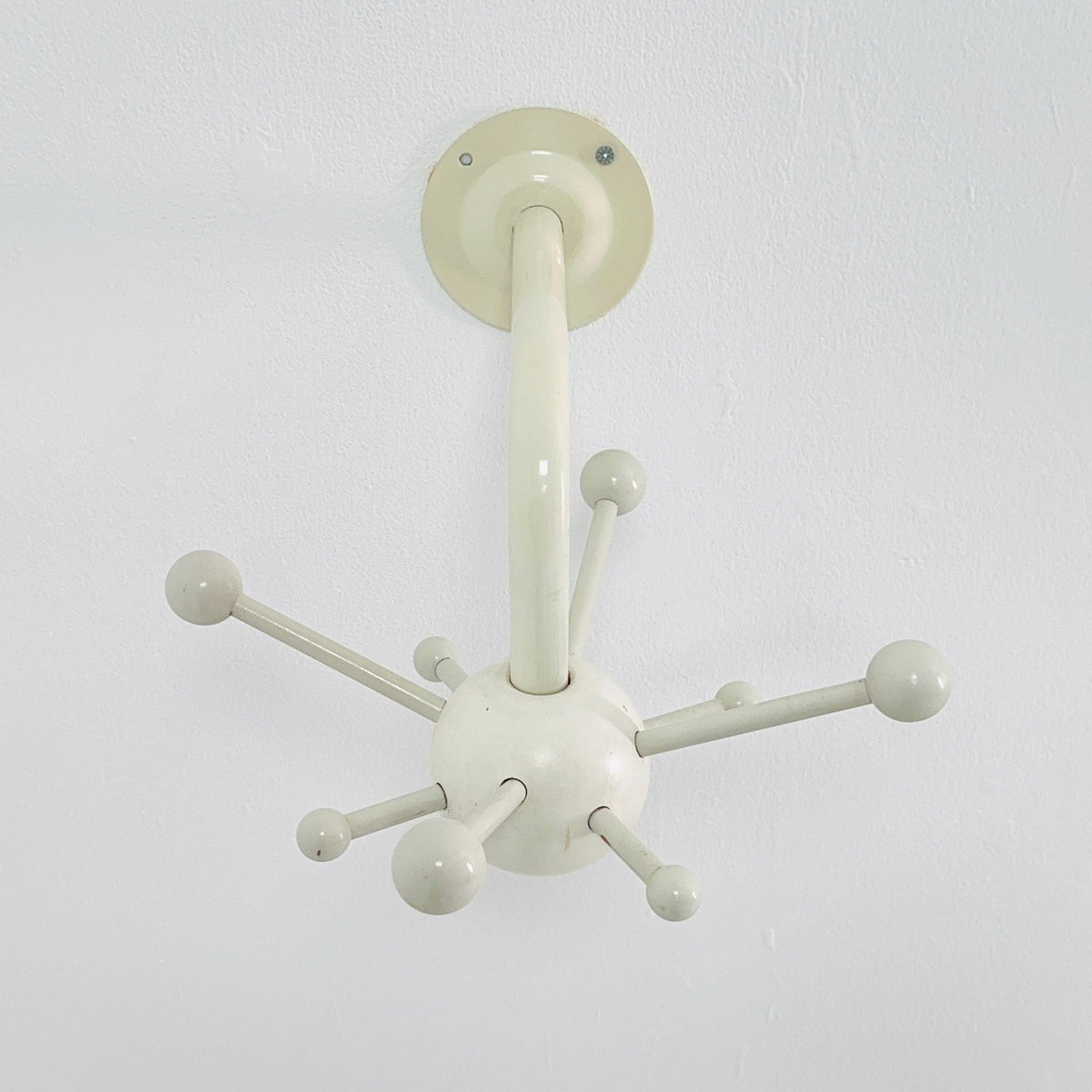 Mid century IKEA MINA Coat Rack – White Osvaldo Borsani Sputnik Metal Rack 1990s