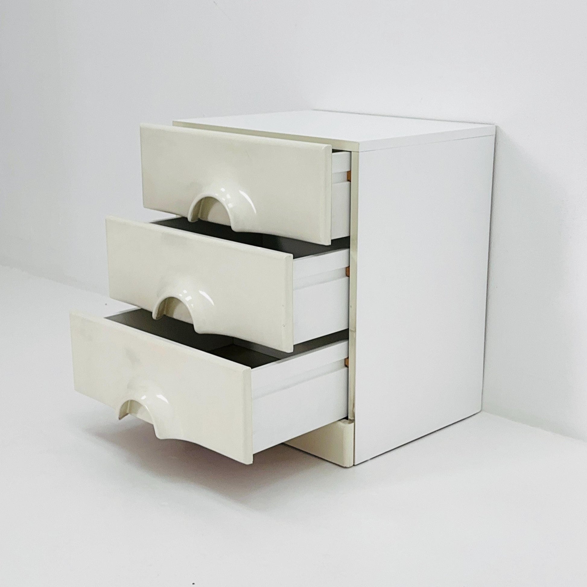 Space age Quadro Chest of Drawers by Jürgen Lange for Schönbuch – Iconic Mid-Century Modern Storage ,1970s