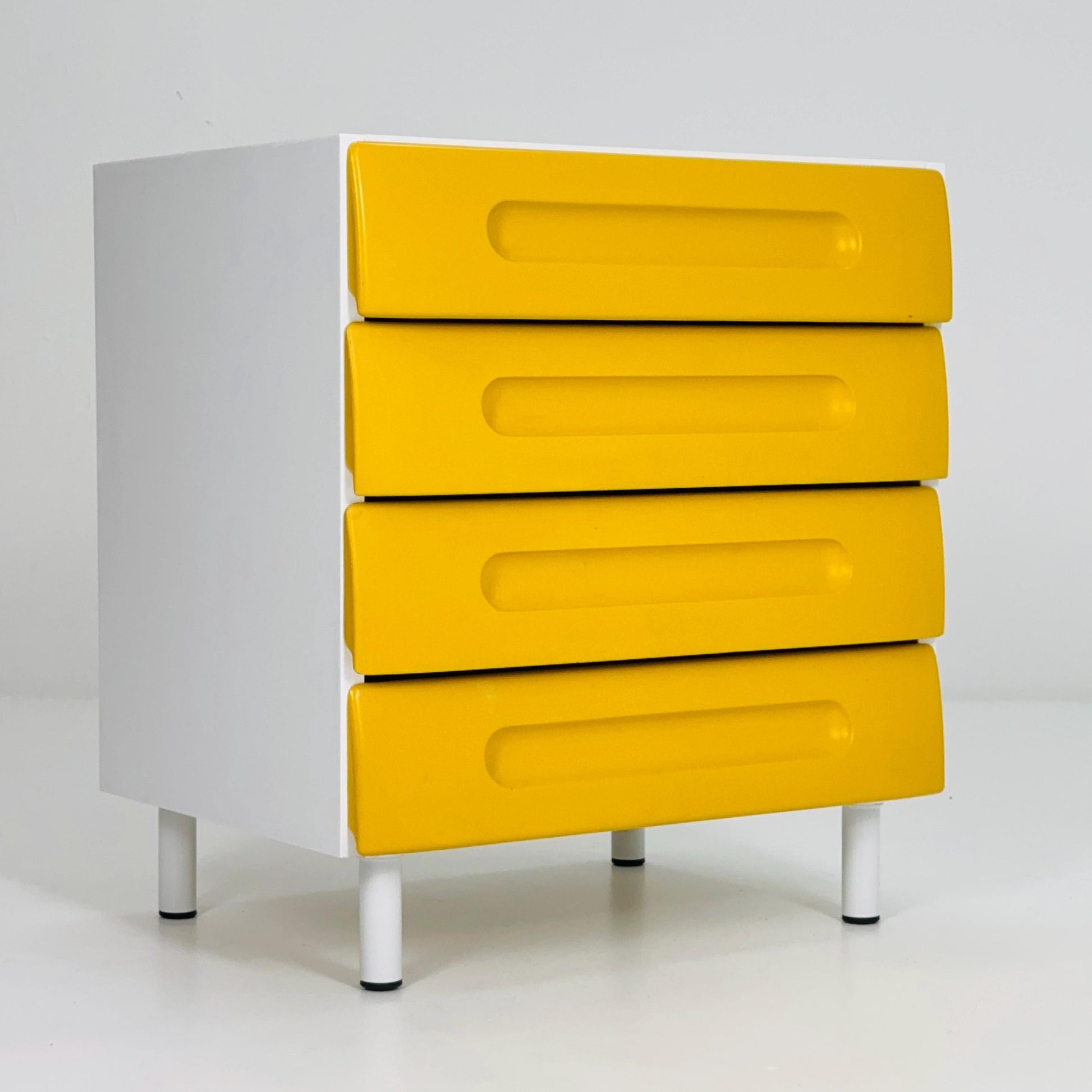 Space Age Vintage Gwinner Deutschland Cabinet, – Retro Yellow & White Chest of Drawers Germany 1970s