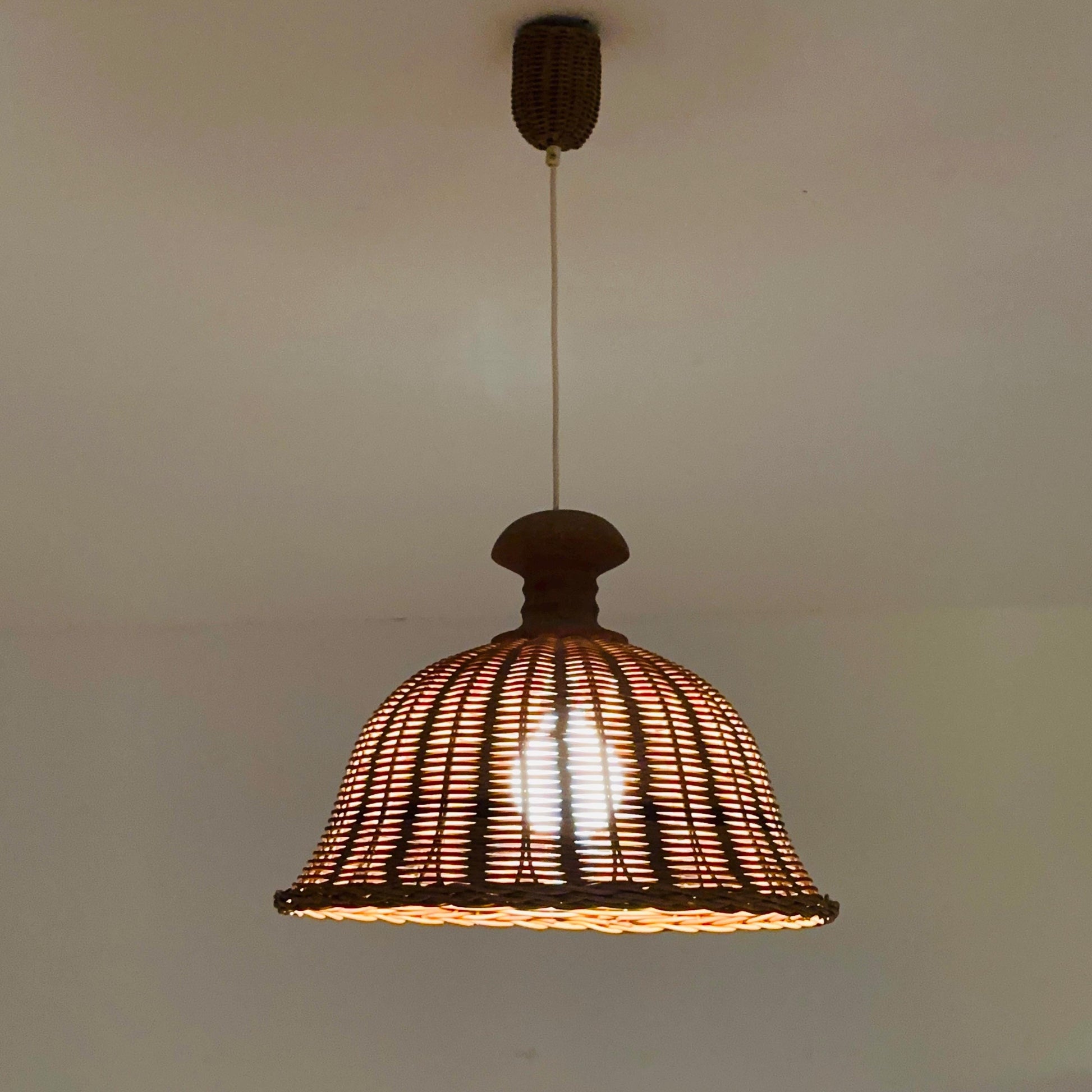 Bambus Rattan wooden Mid-Century chandelier 1960s