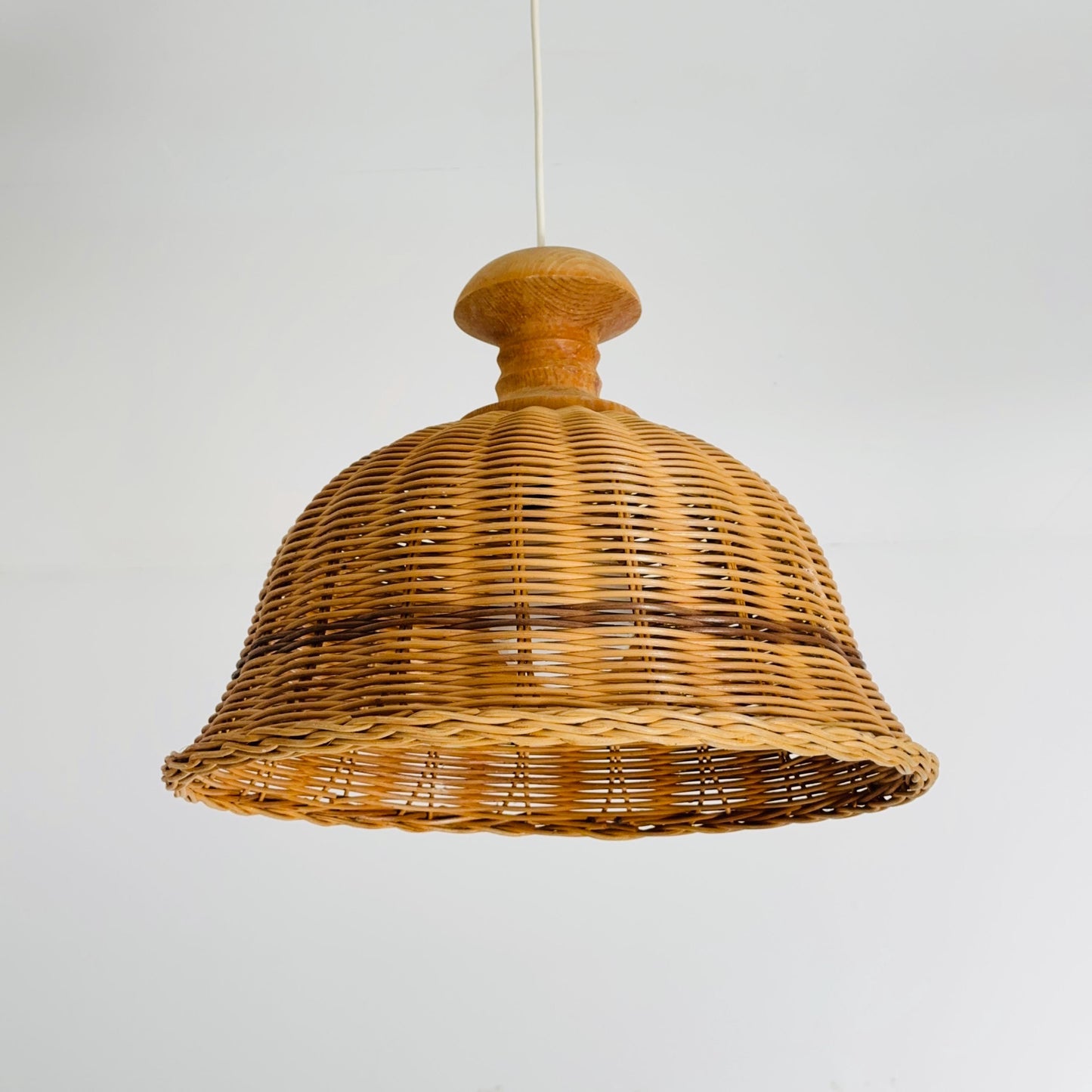 Bambus Rattan wooden Mid-Century chandelier 1960s