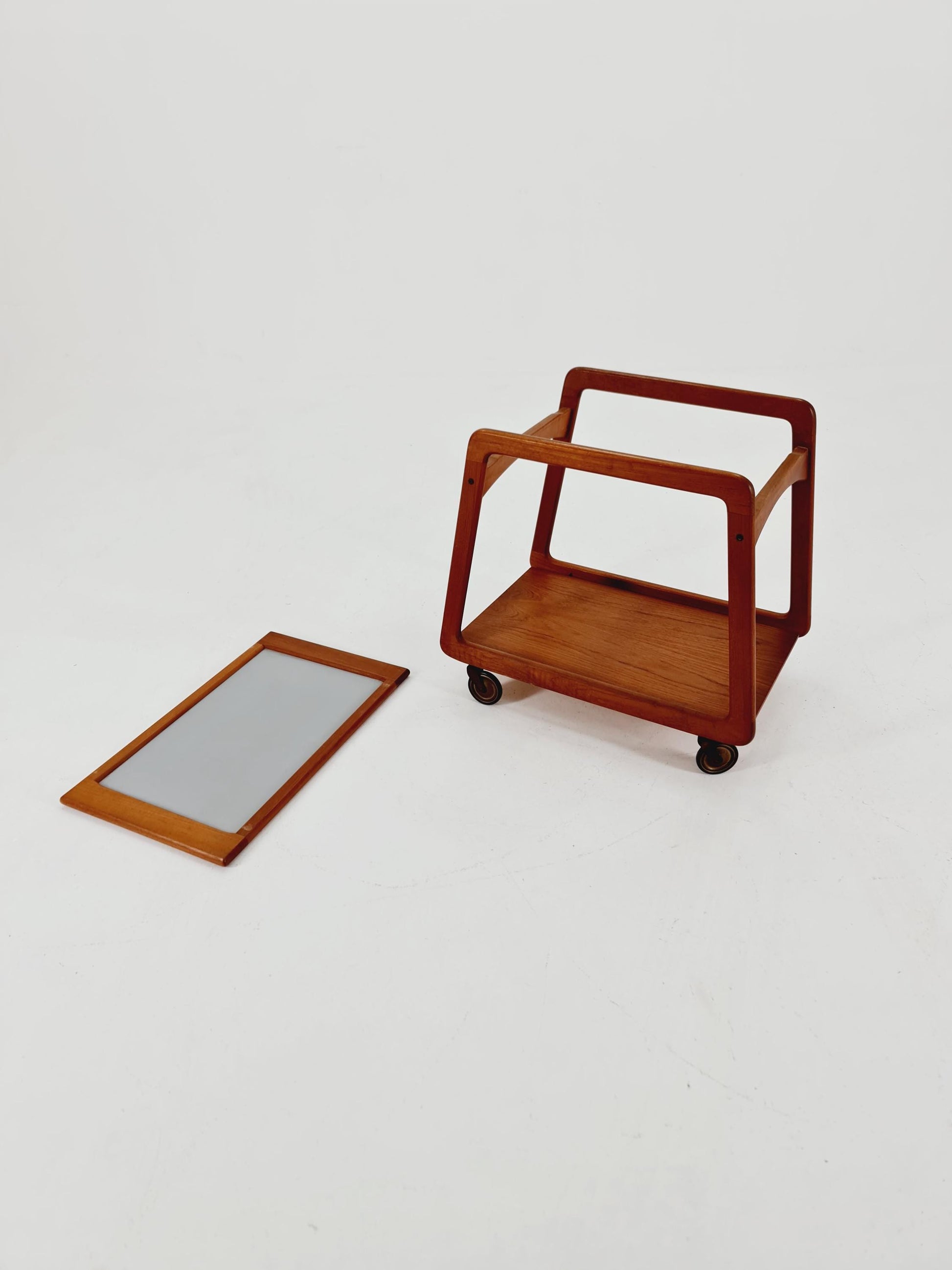 Vintage mid century danish trolley in solid teak/ bar cart By SIKA Mobler , 1960s