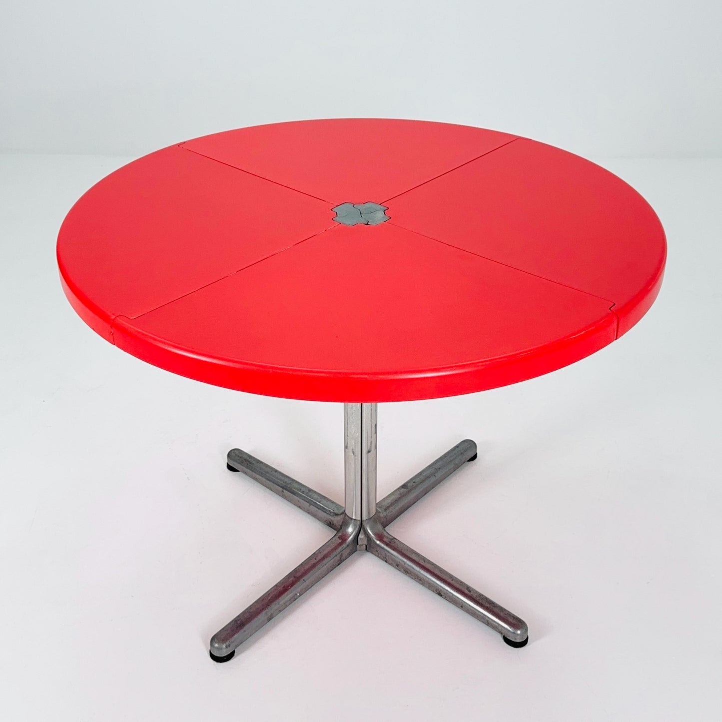 Mid century Italian Plano Folding Red Table by Giancarlo Piretti, 1970s