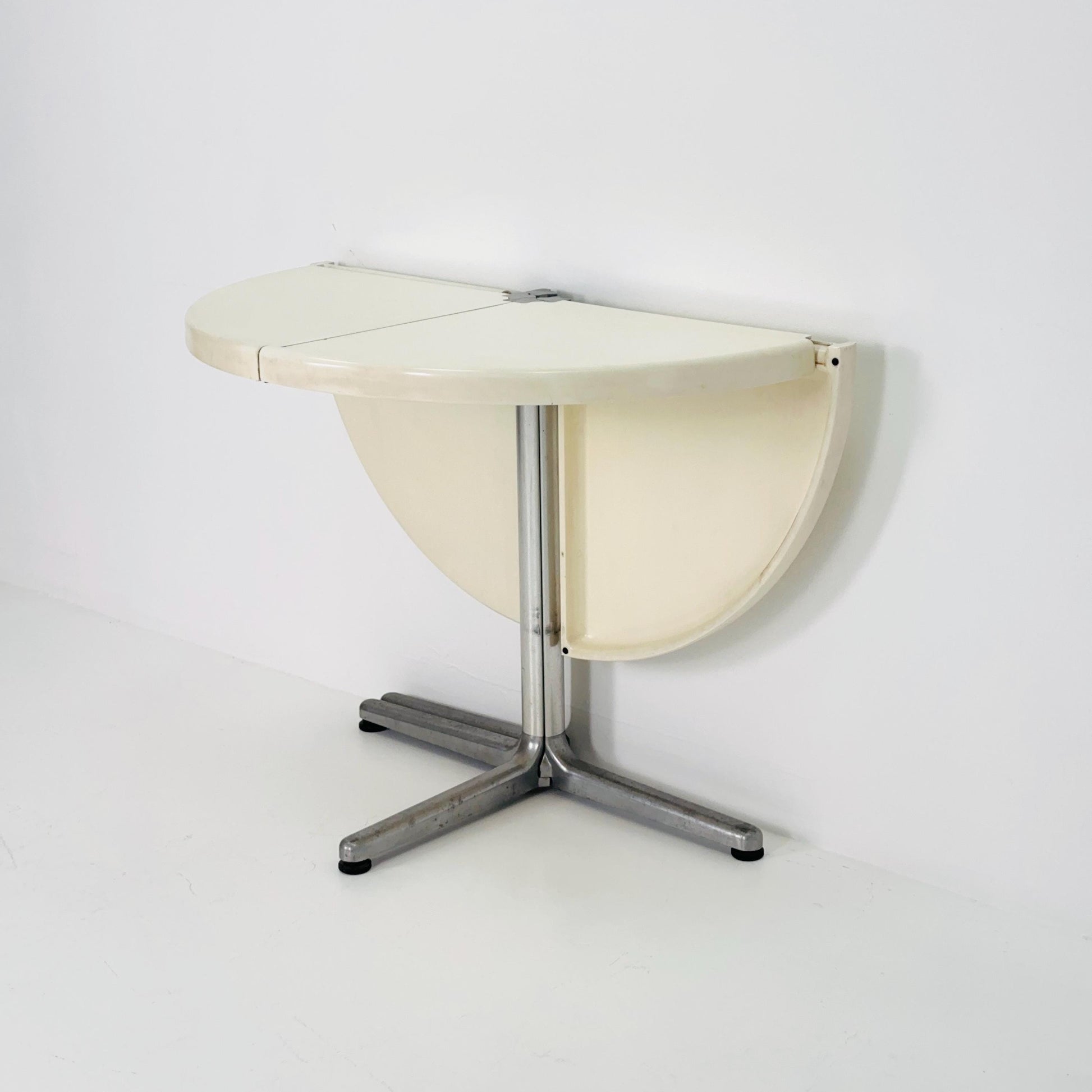 Mid century Italian Plano Folding white Table by Giancarlo Piretti, 1970s