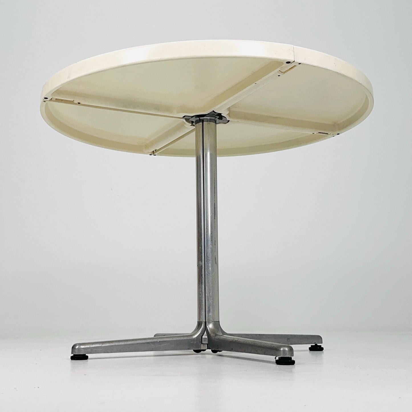 Mid century Italian Plano Folding white Table by Giancarlo Piretti, 1970s