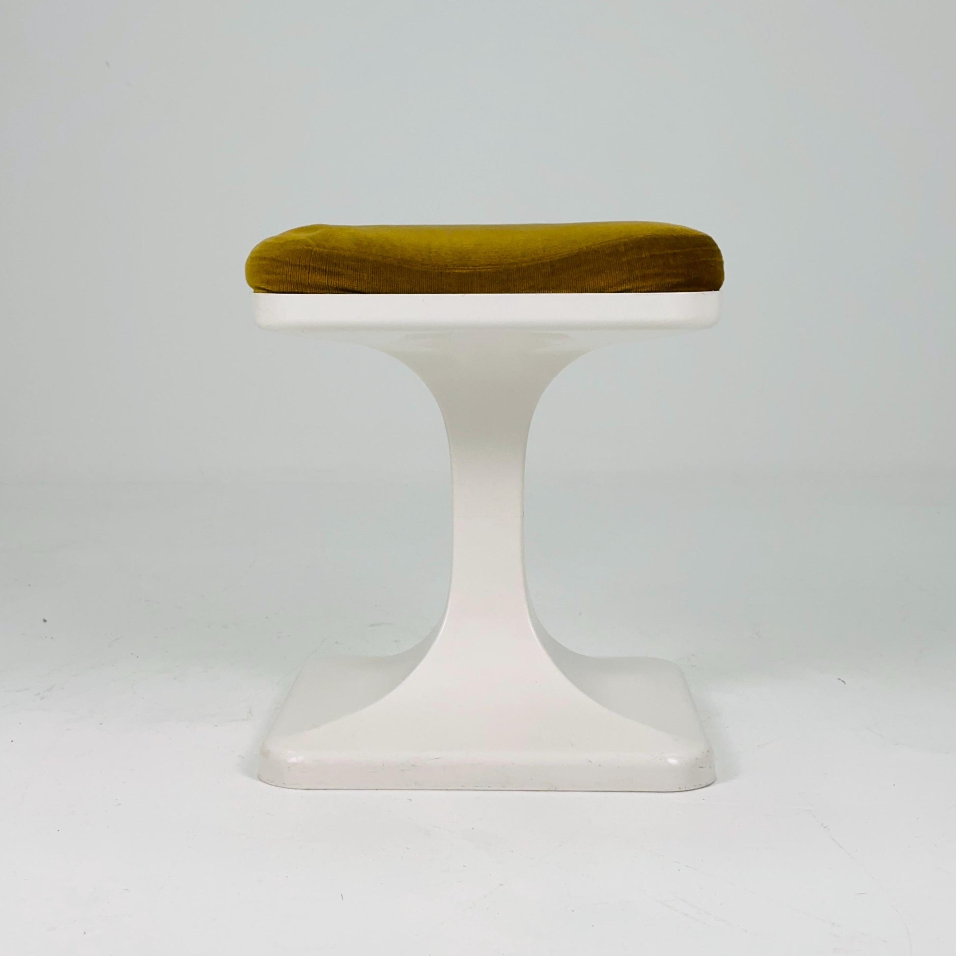 Mid-Century Space Age mustard Stool by Luigi Colani for Sulo Caroline, 1970s