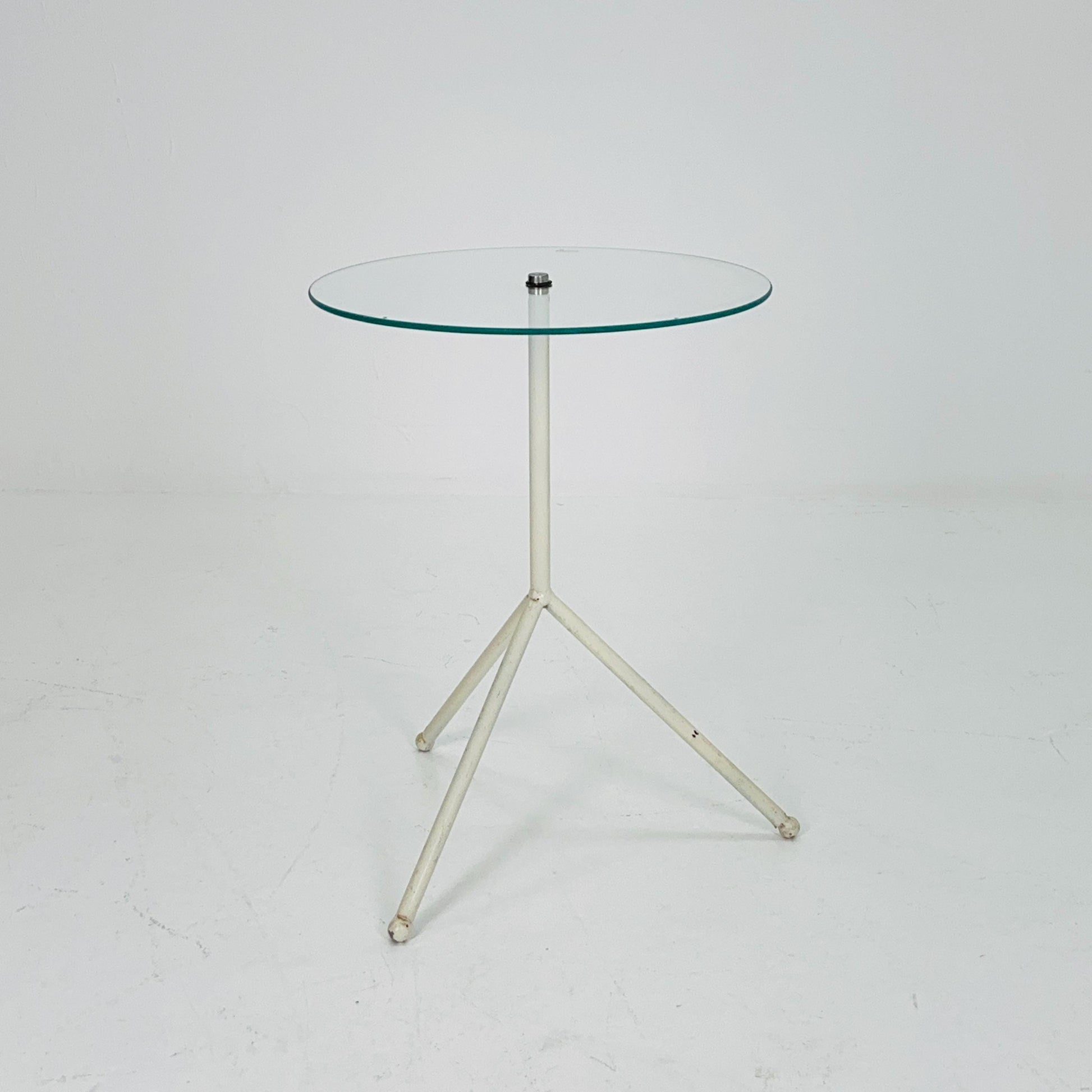 Mid-Century round Tripod Glass Side Table – 1980s Germany