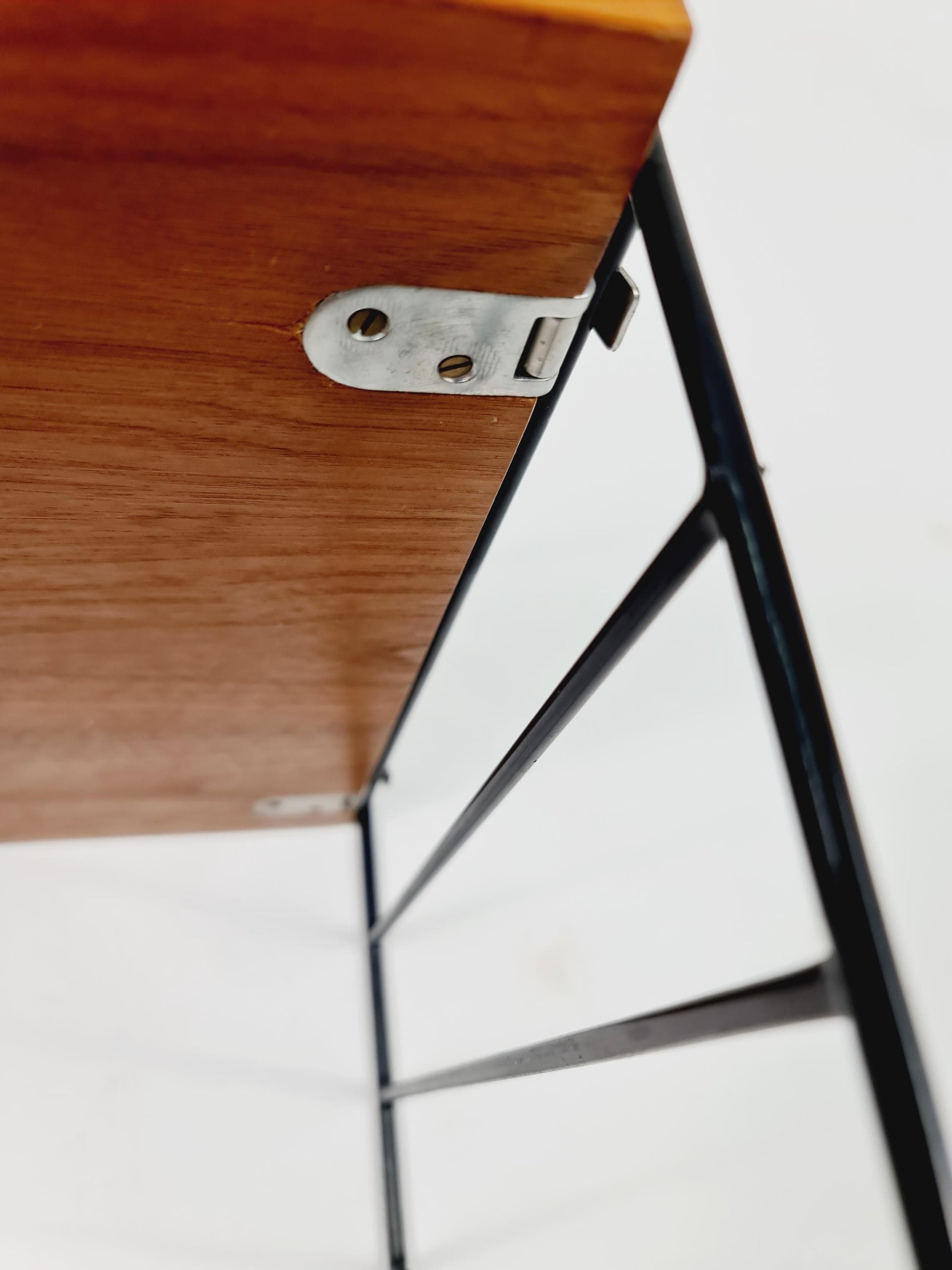 Original MCM Teak shelving system - consists of black lacquered metal ladders, from string Stockholm 1960s