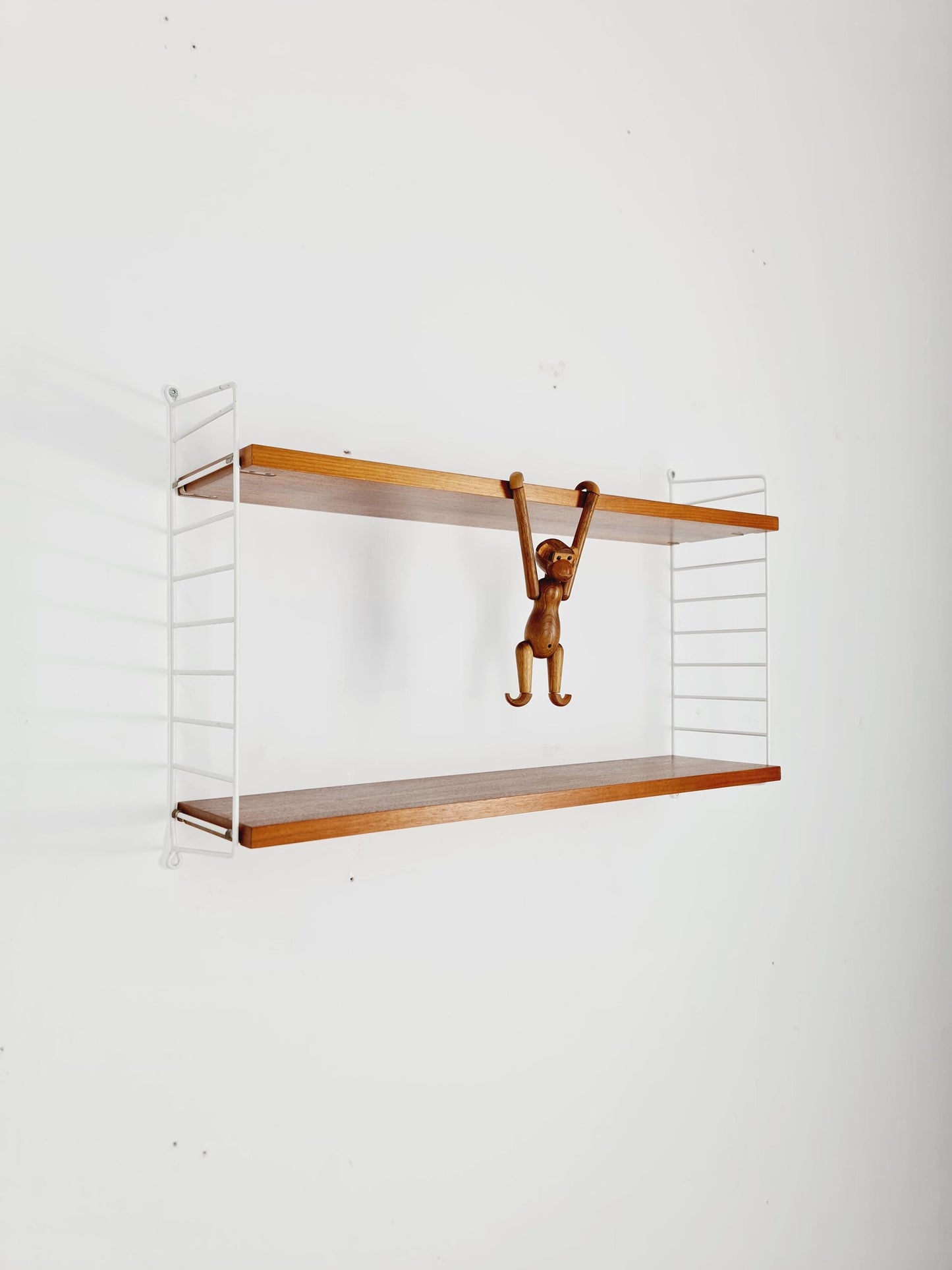 Original MCM Teak shelving system - consists of White lacquered metal ladders, from string Stockholm 1960s