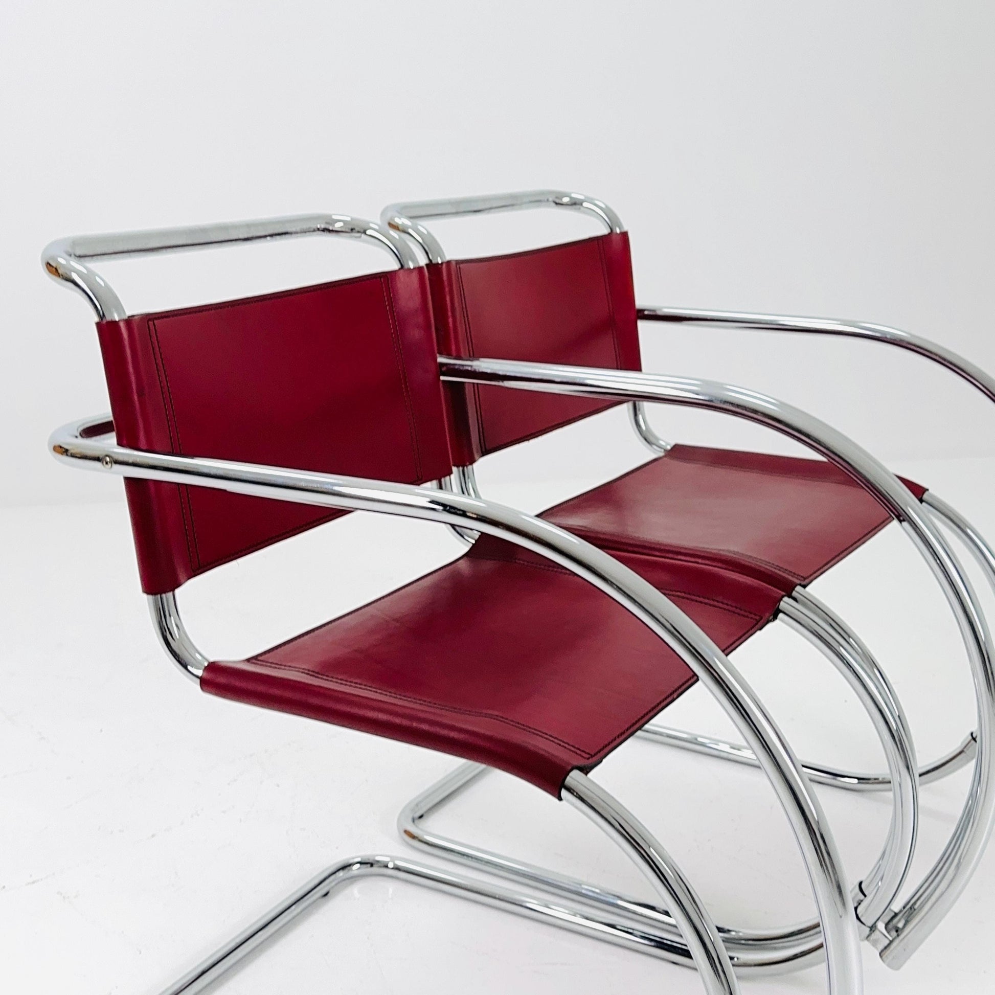 Set of 2 Mid century Cantilever Freischwinger MR20 Armchair by Ludwig Mies van der Rohe for Fasem Italy, 1980s